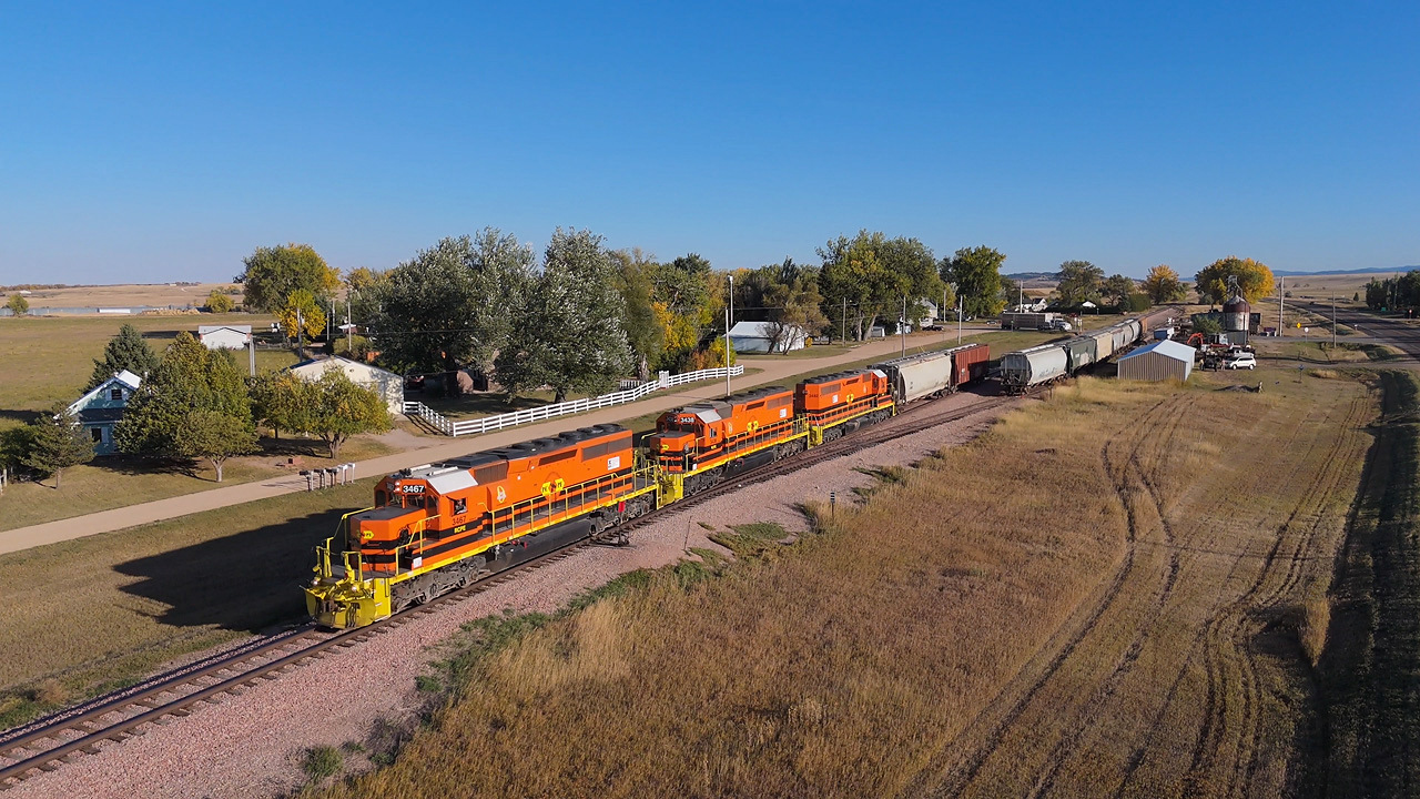 GMD SD40-2 – photo 5
