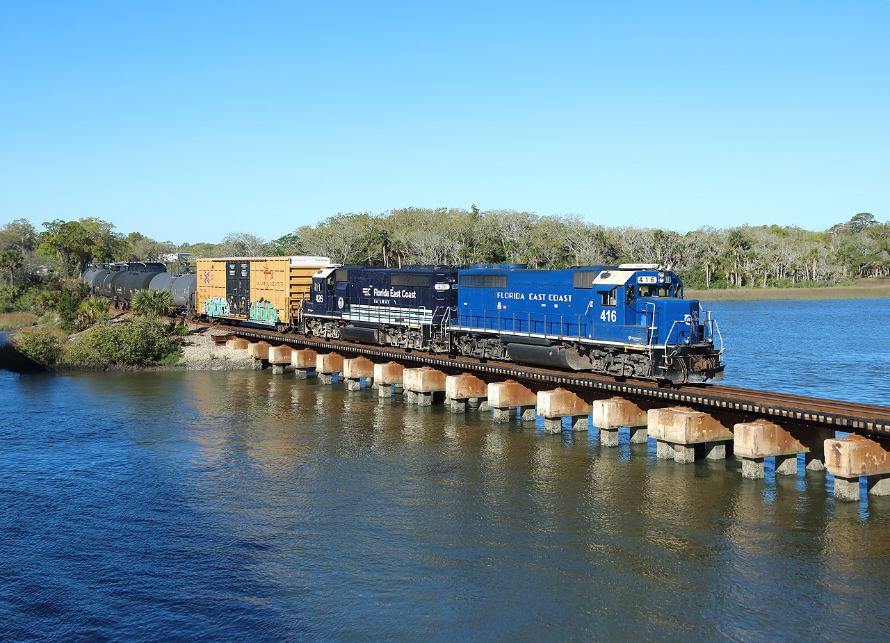 EMD GP40-2 – photo 5