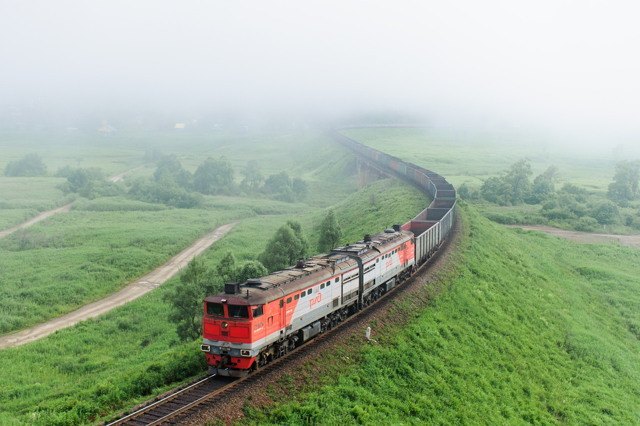 Luhanskteplovoz 3TE10M-K – foto 5