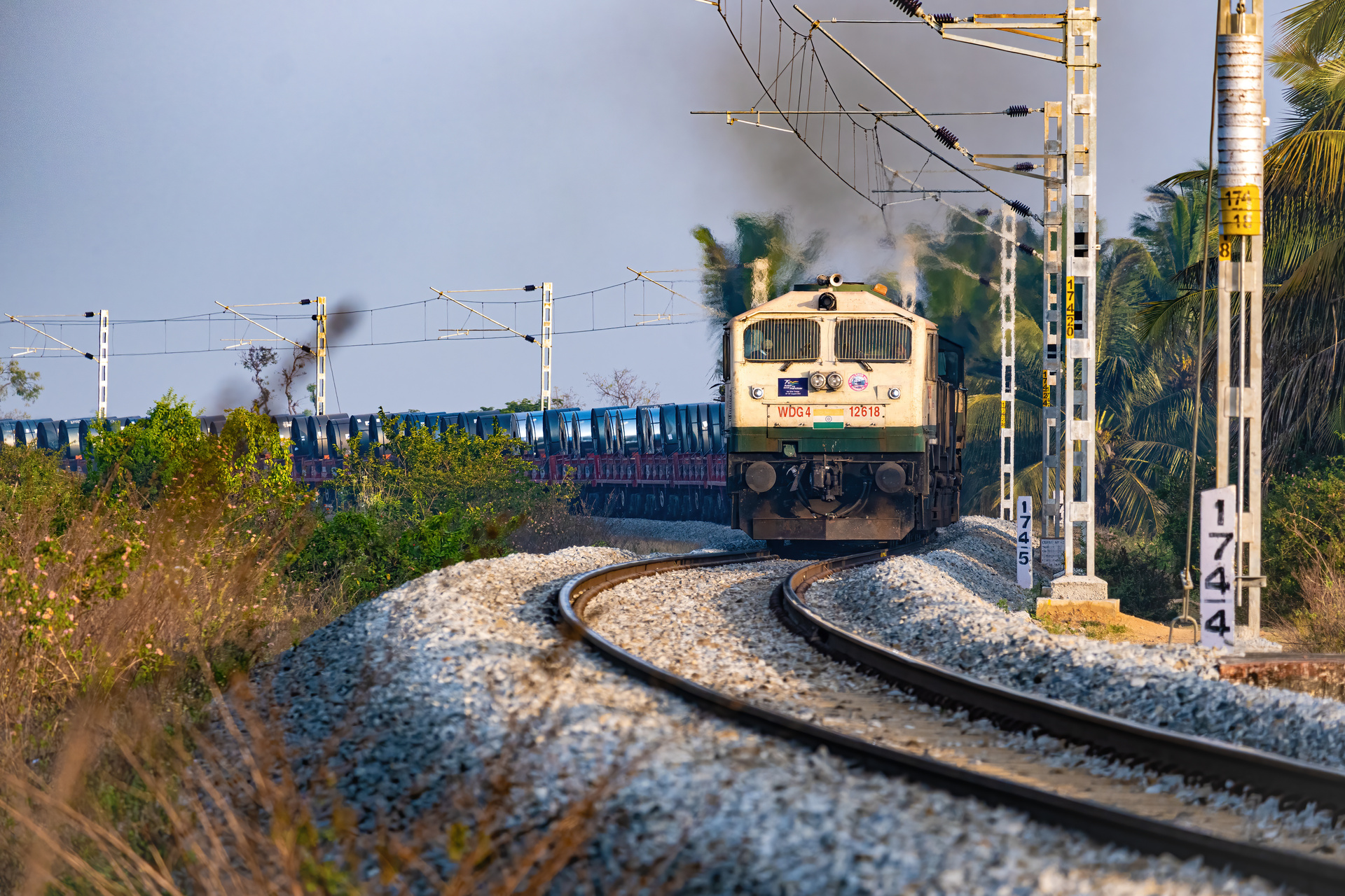 EMD GT46MAC – photo 16
