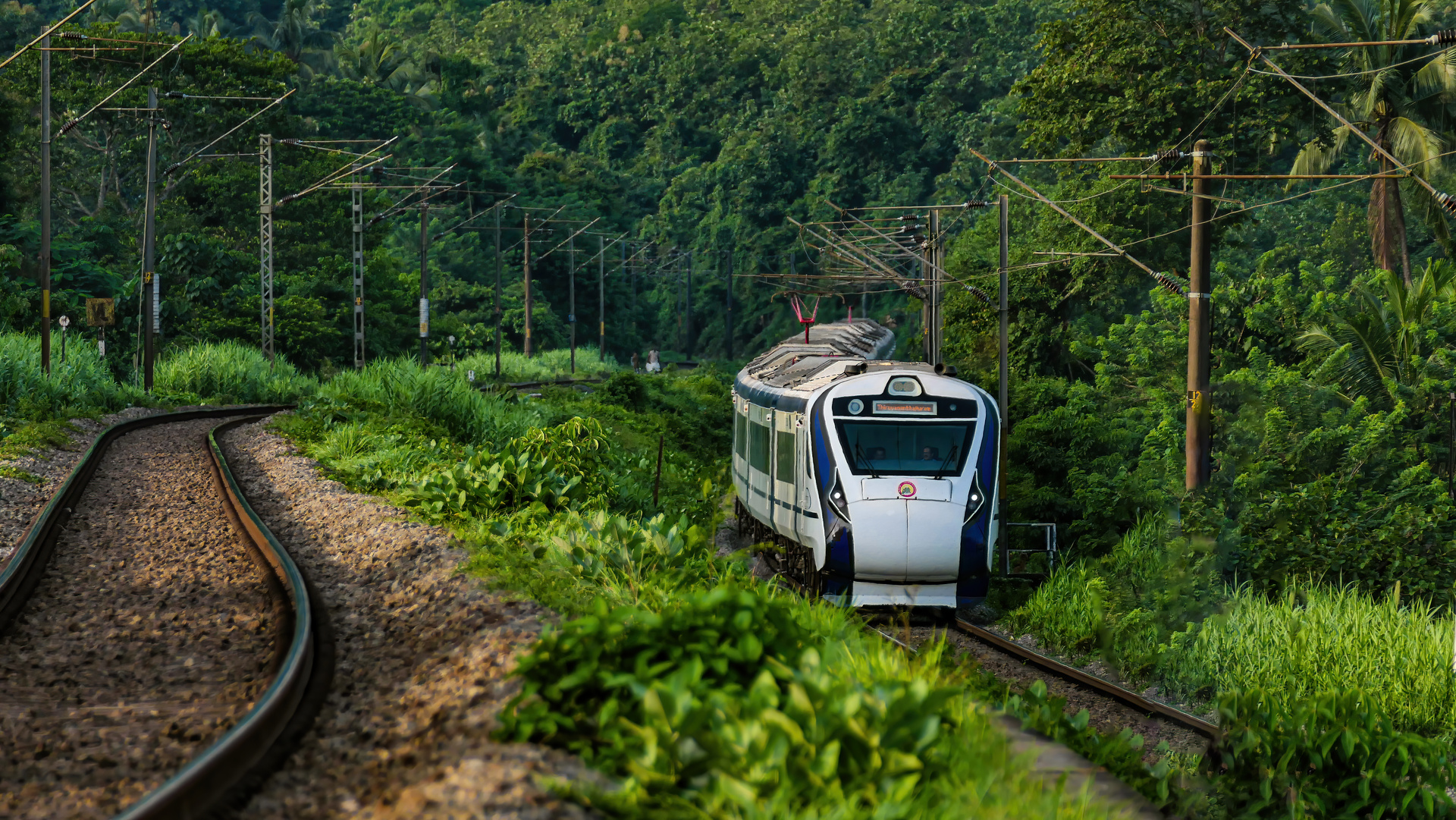 ICF Vande Bharat (Train 18) – foto 24