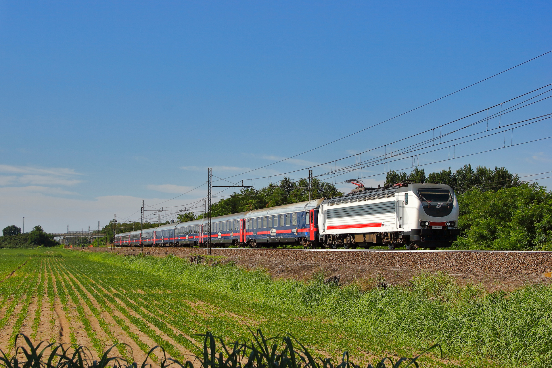 Firema E403 – photo 14