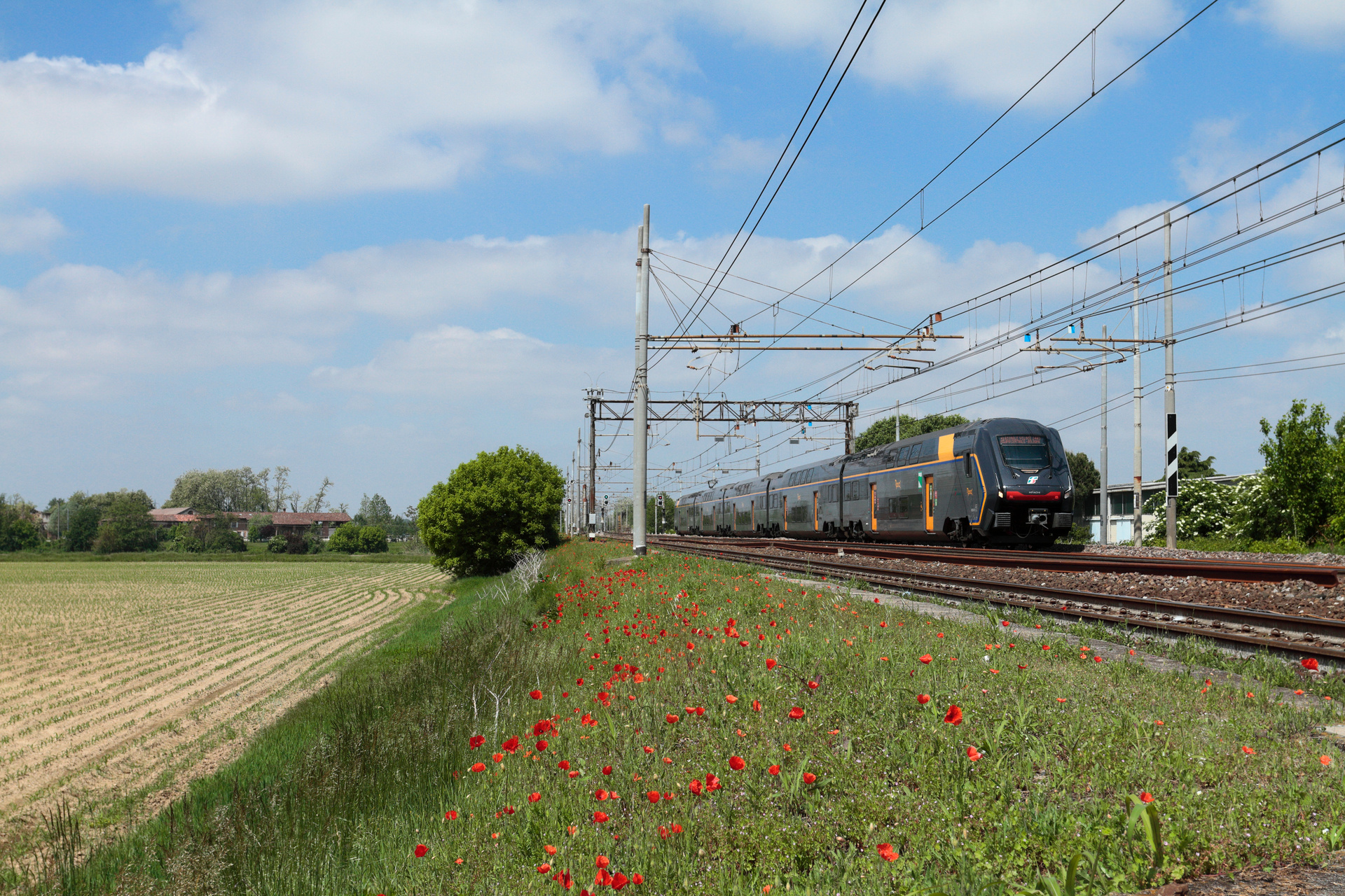 Hitachi ETR 521 – photo 22