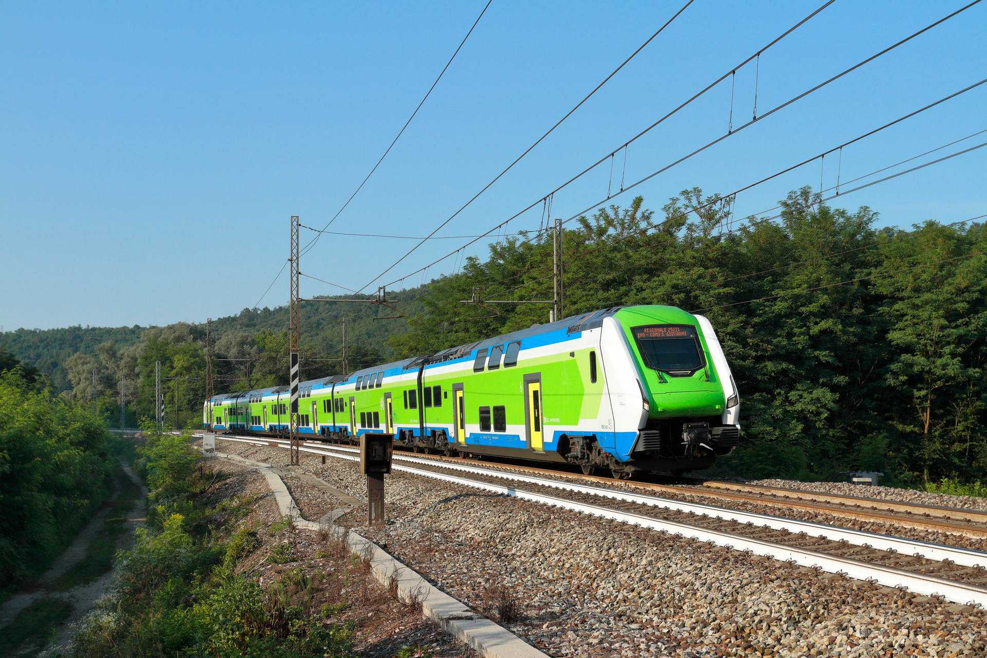 Hitachi ETR 521 – photo 18