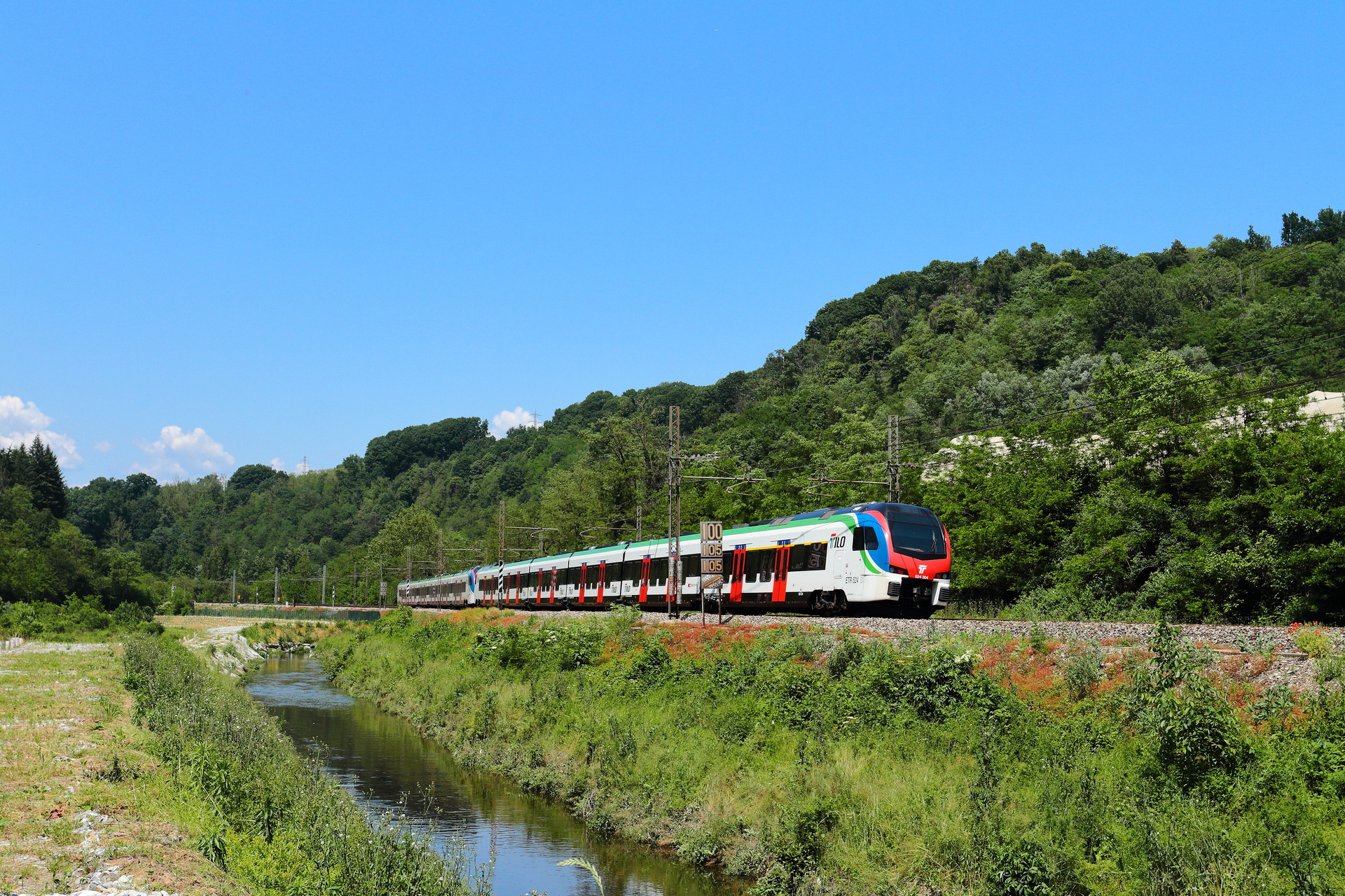 Stadler Flirt 3 6/14 3kV 15kV – photo 3