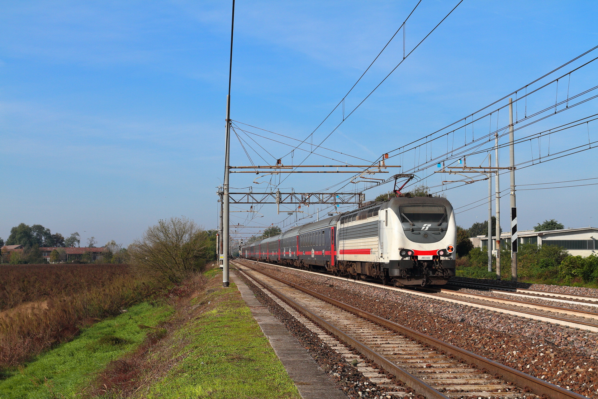 Firema E403 – photo 2