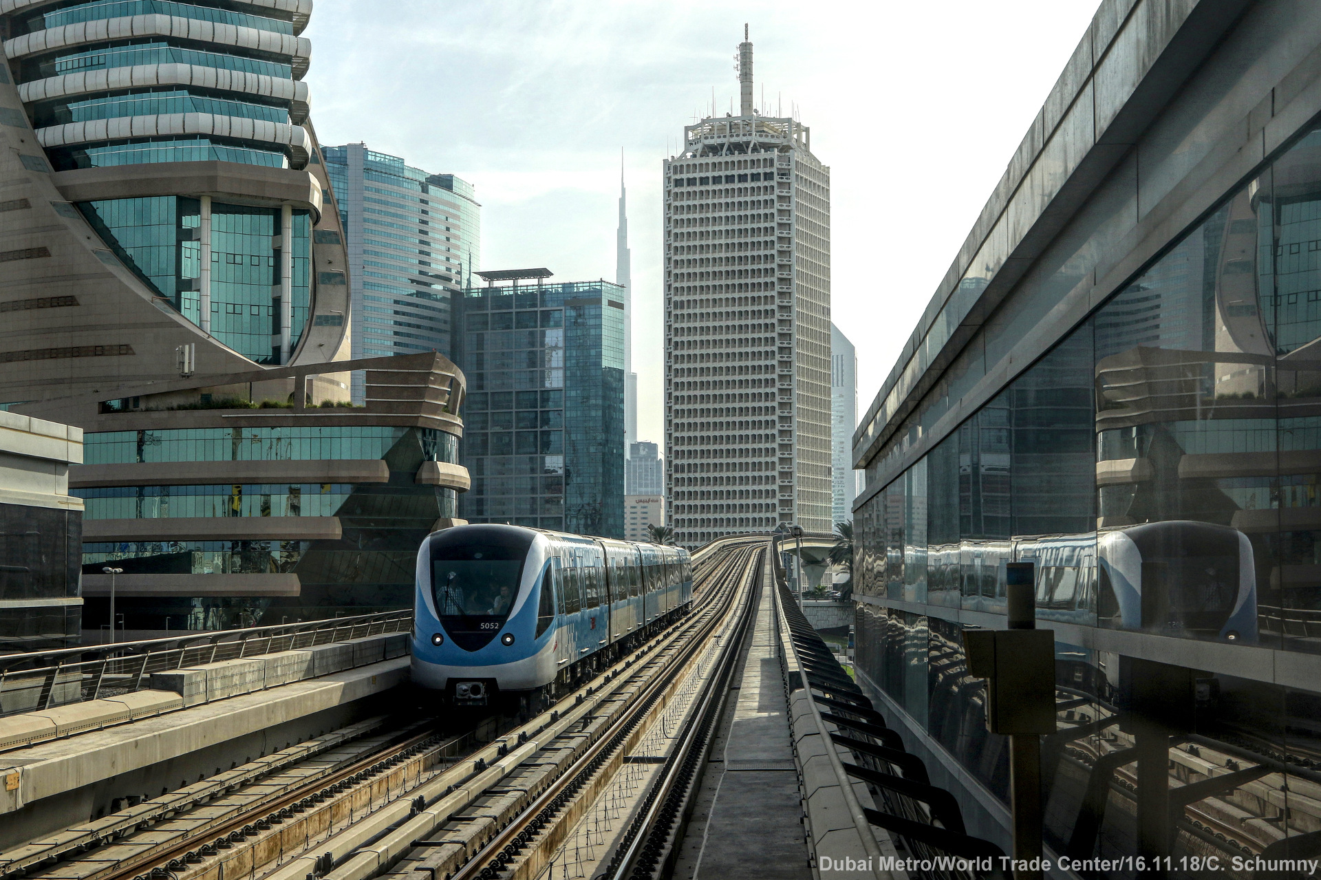 Kinki Sharyo Dubai Metro – photo 8