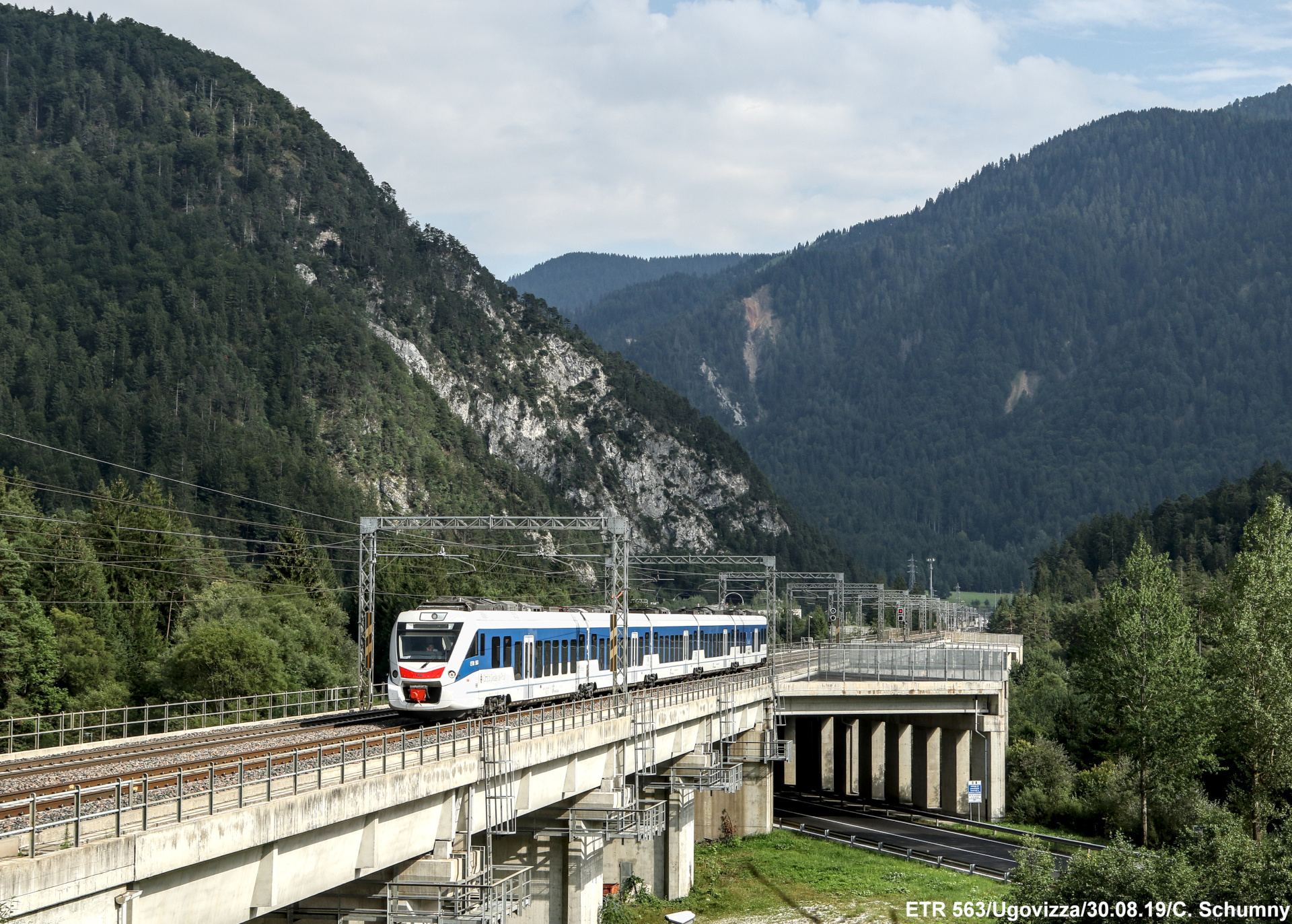 CAF ETR 563 – photo 13