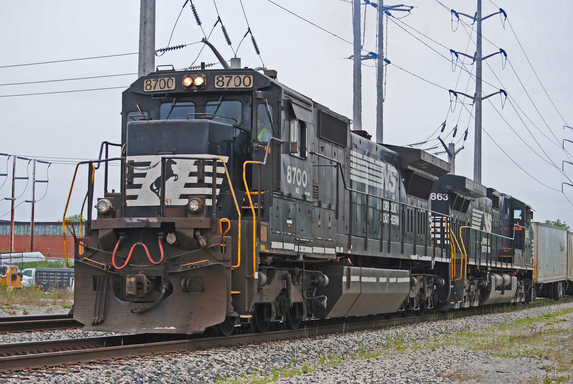 GE Dash 8-40C – photo 10