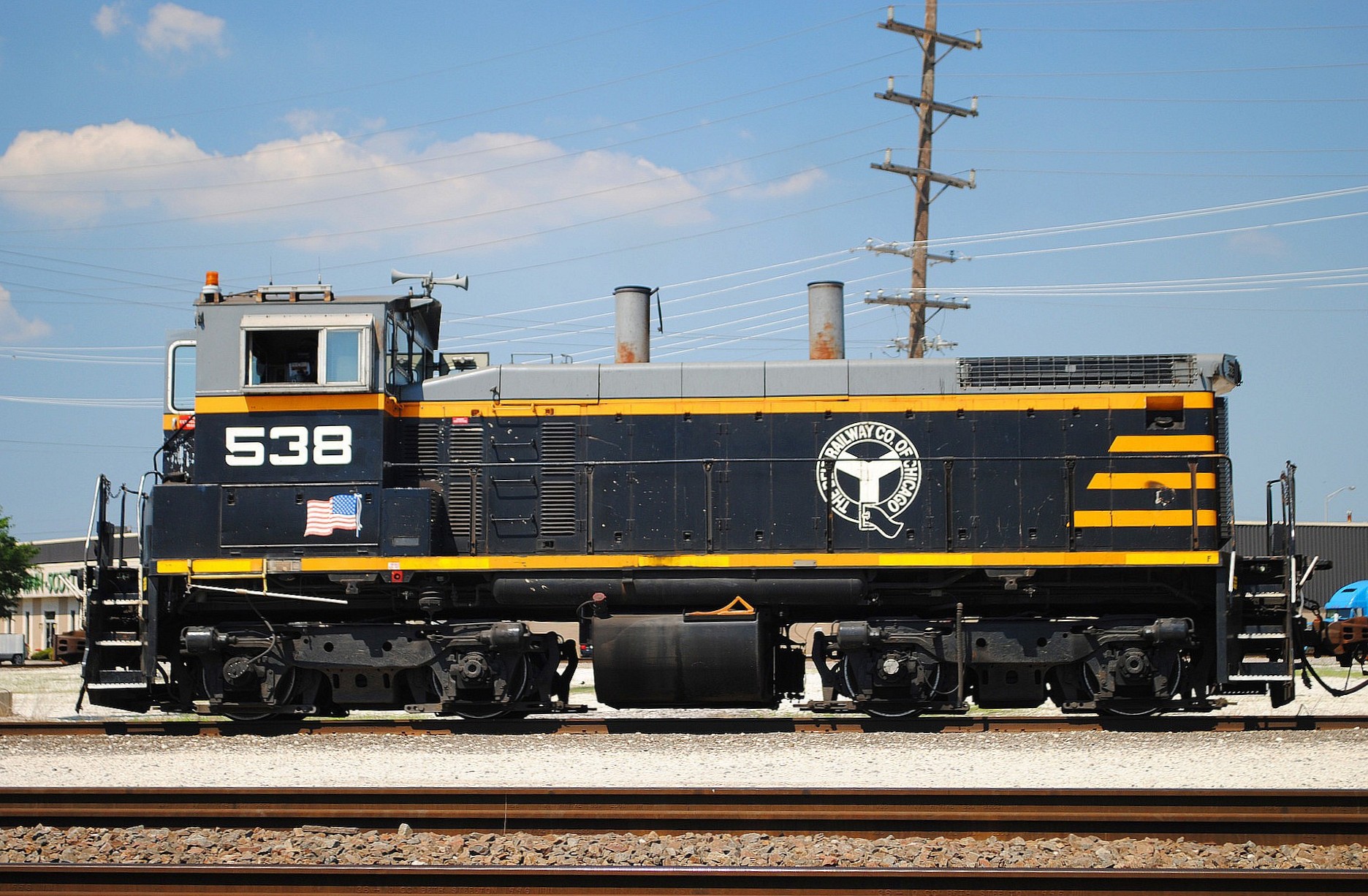 EMD MP15DC – photo 11