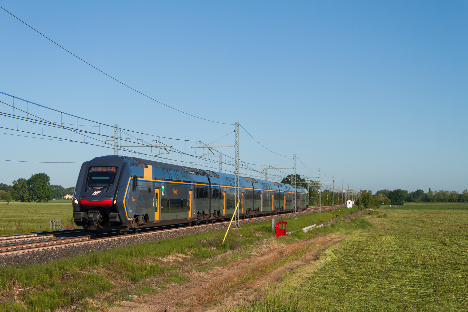 Hitachi ETR 521 – photo 20