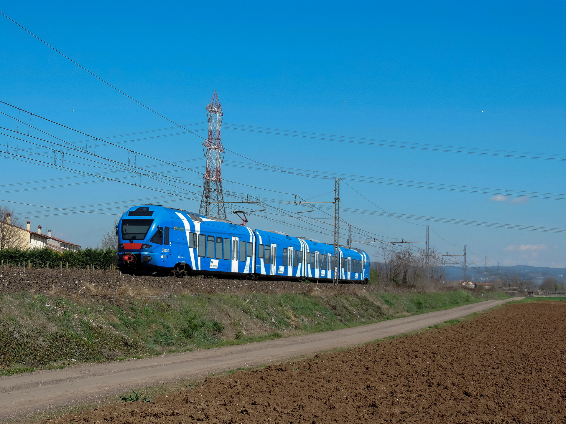 Stadler Flirt 4/10 3kV – photo 18