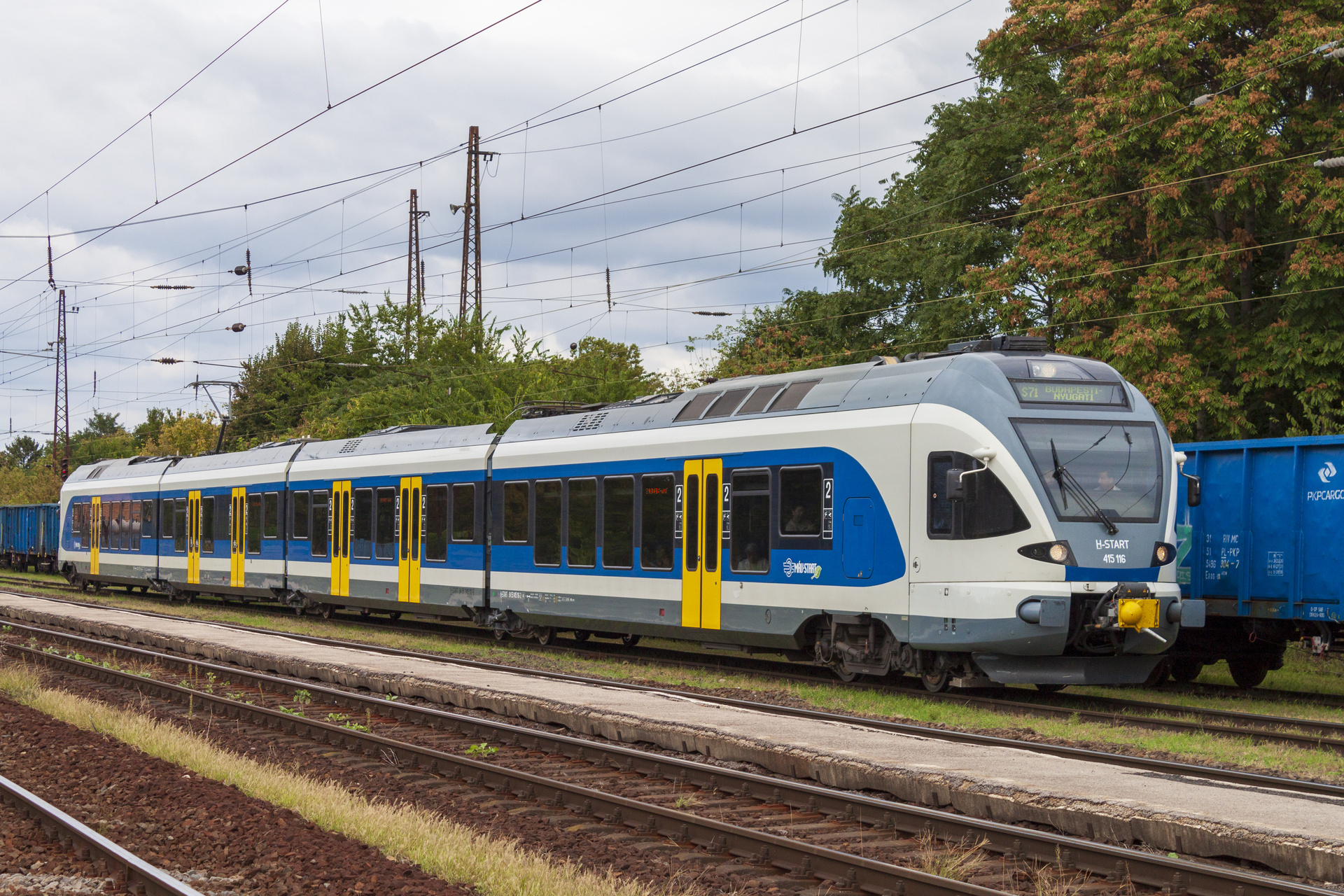 Stadler Flirt 4/10 25kV – photo 3
