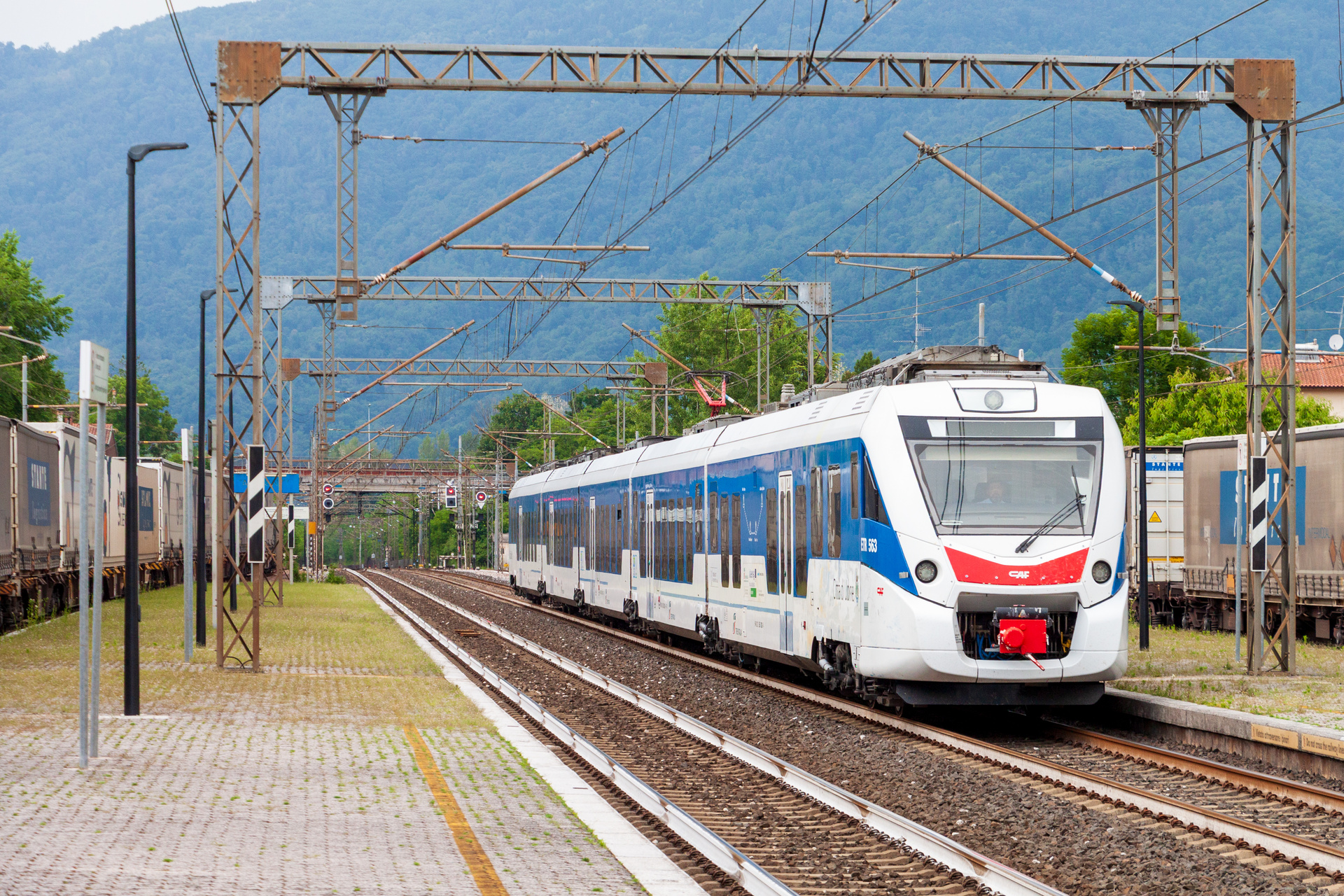CAF ETR 563 – photo 10