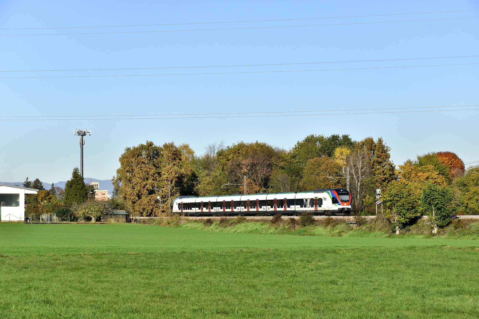 Stadler Flirt 6/14 15 kV+3 kV – photo 4