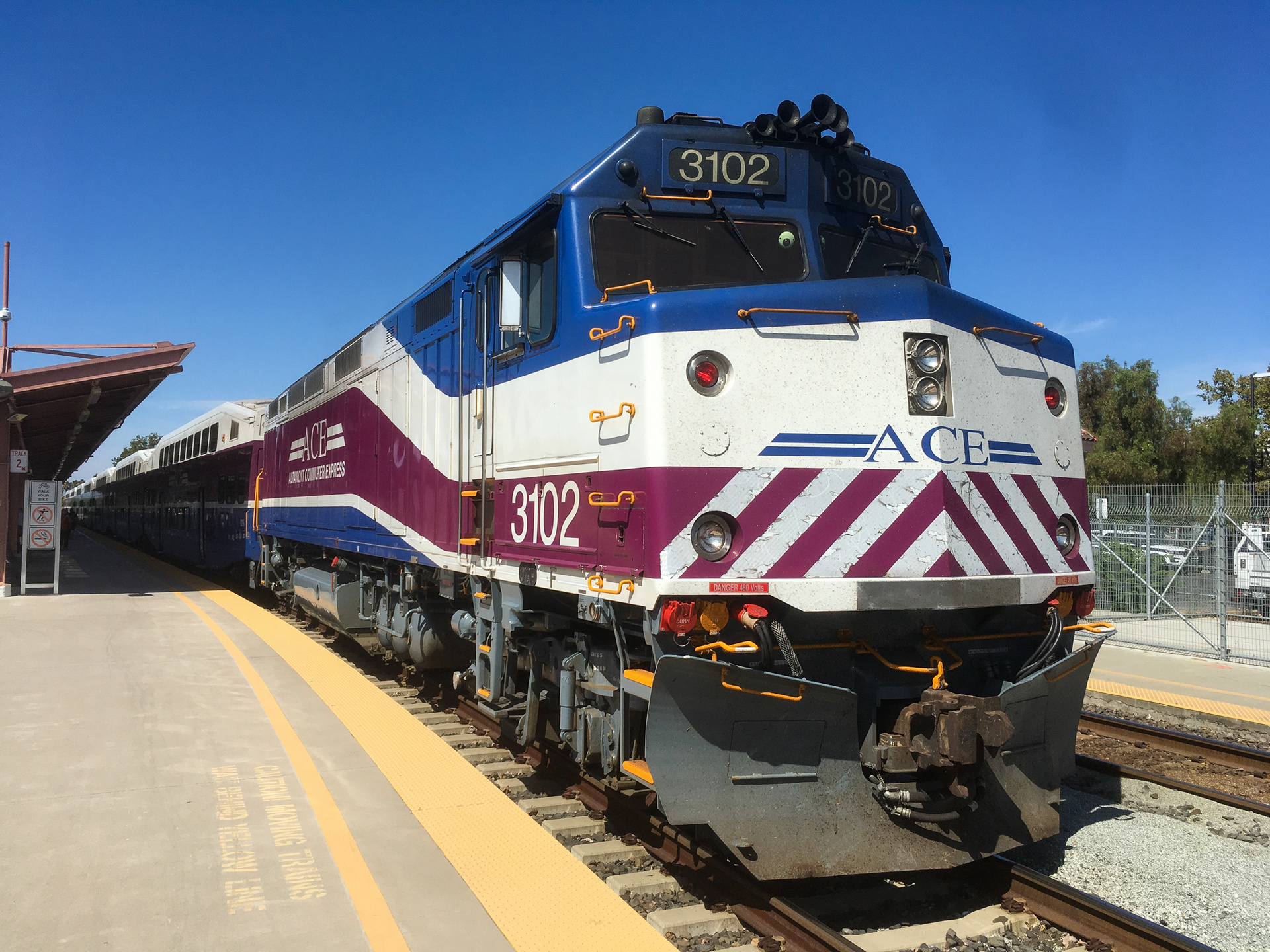 EMD F40PH-3C – photo 16