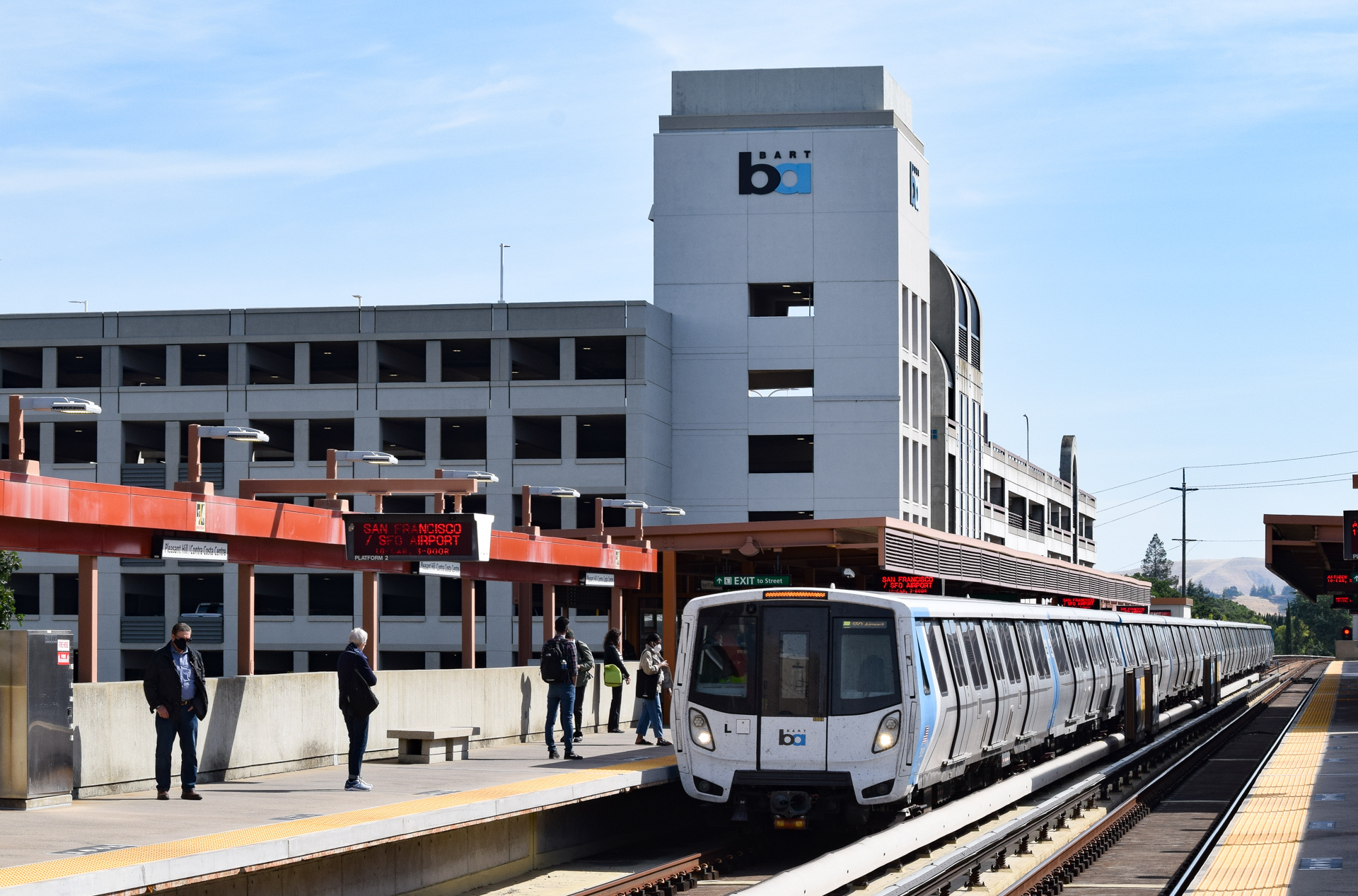 Bombardier BART D – photo 3