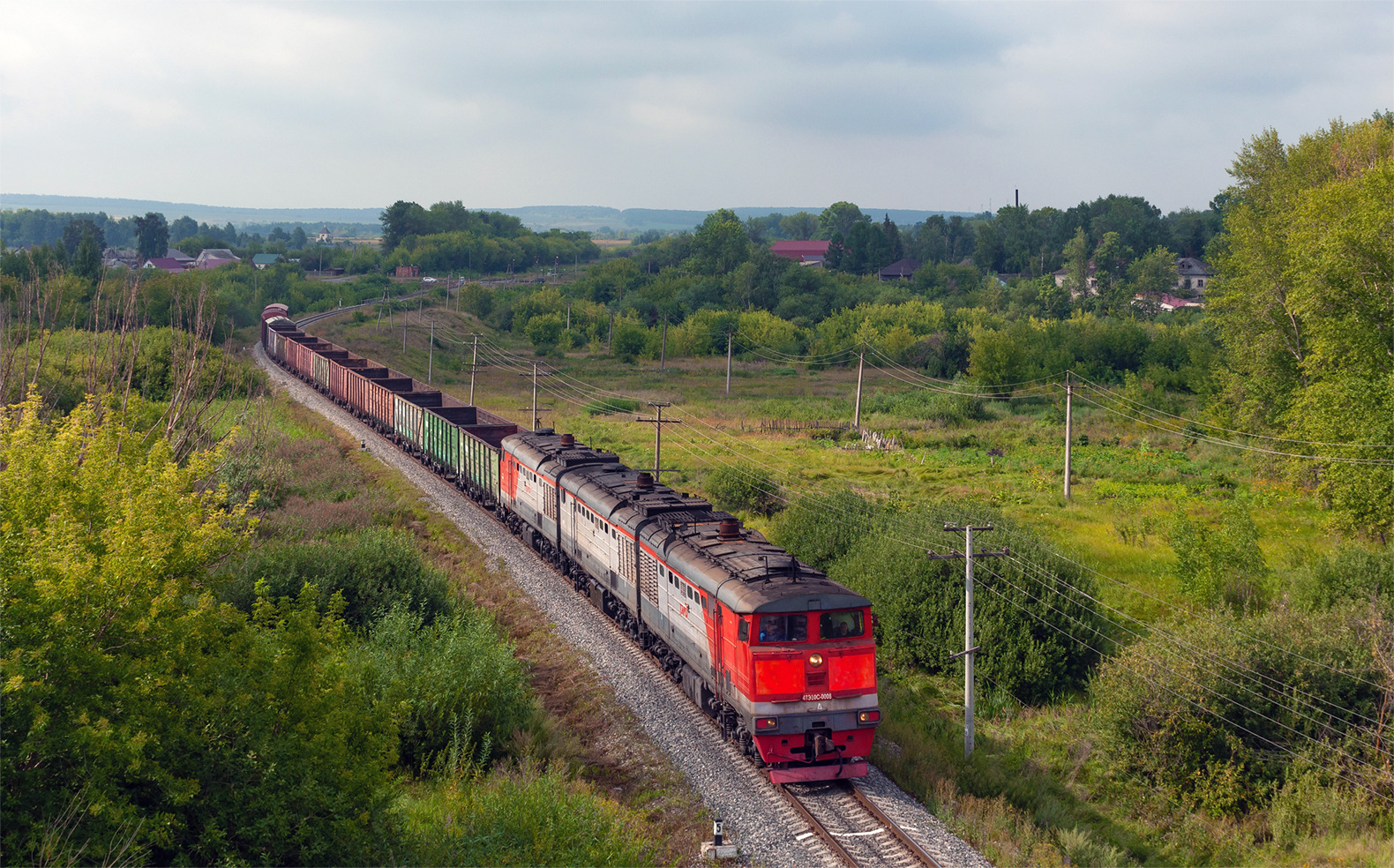 Luhanskteplovoz 4TE10S – photo 4