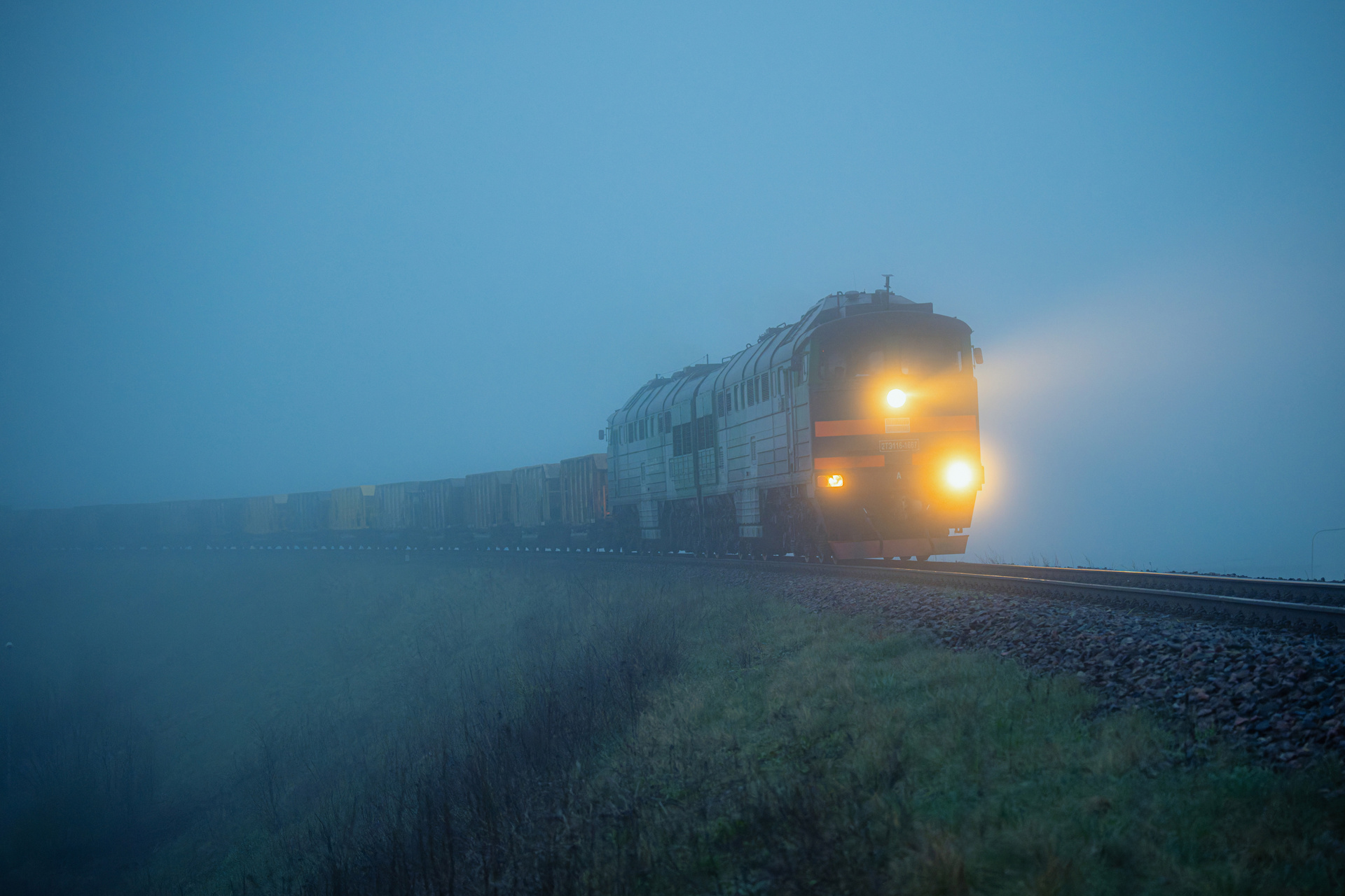 Luhanskteplovoz 2TE116 – foto 10