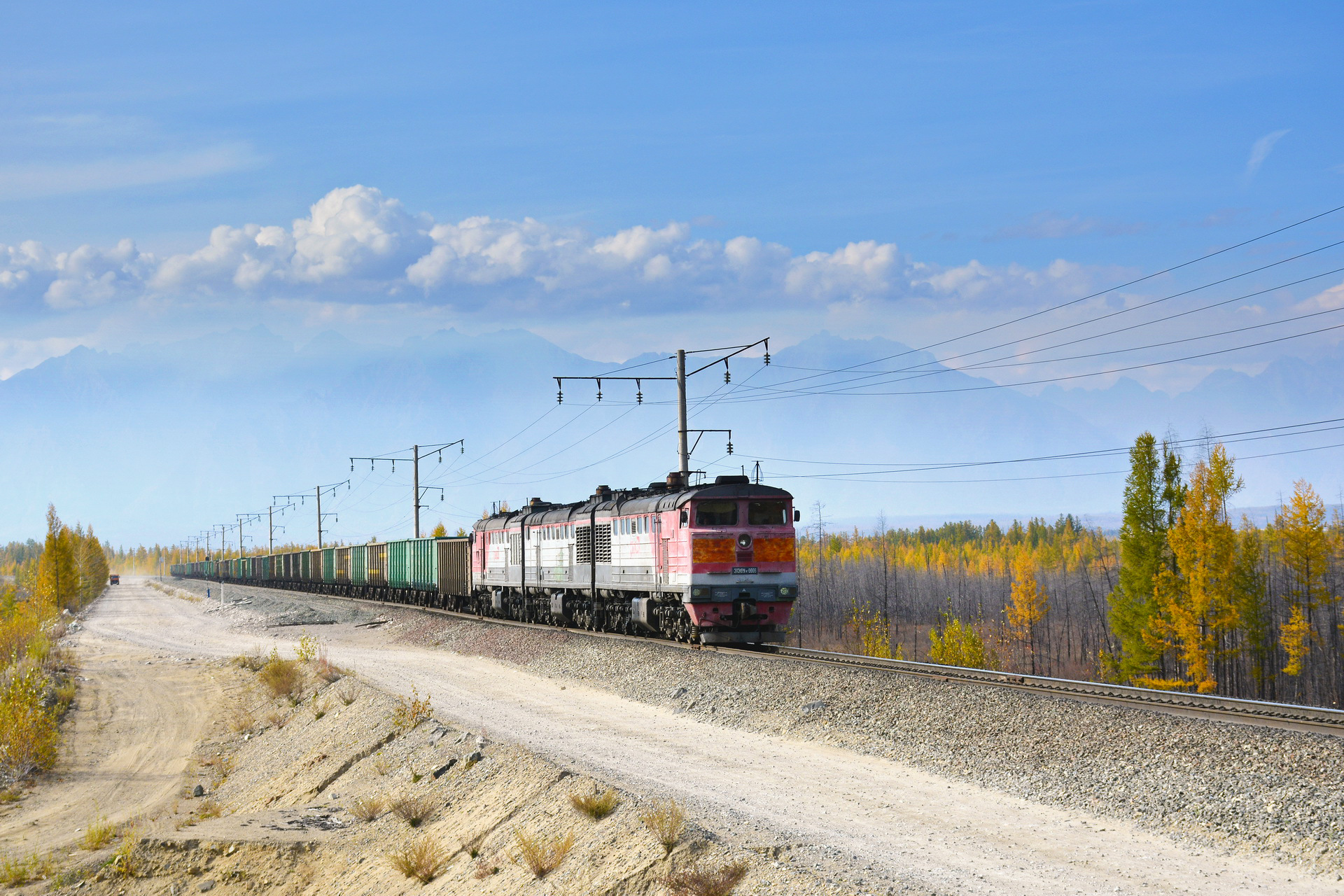Luhanskteplovoz 3TE10U – photo 2