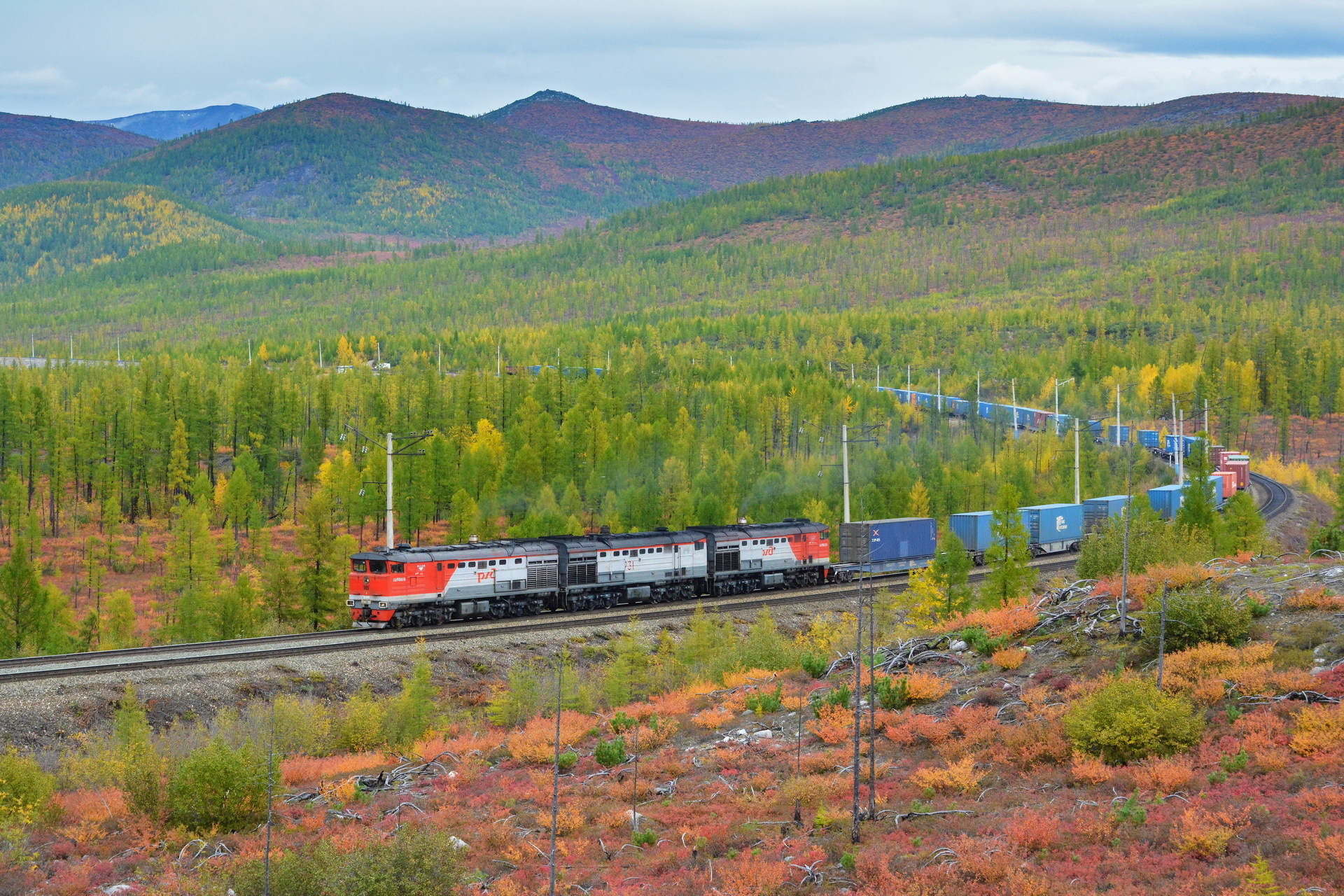 Luhanskteplovoz 2TE10M – photo 13