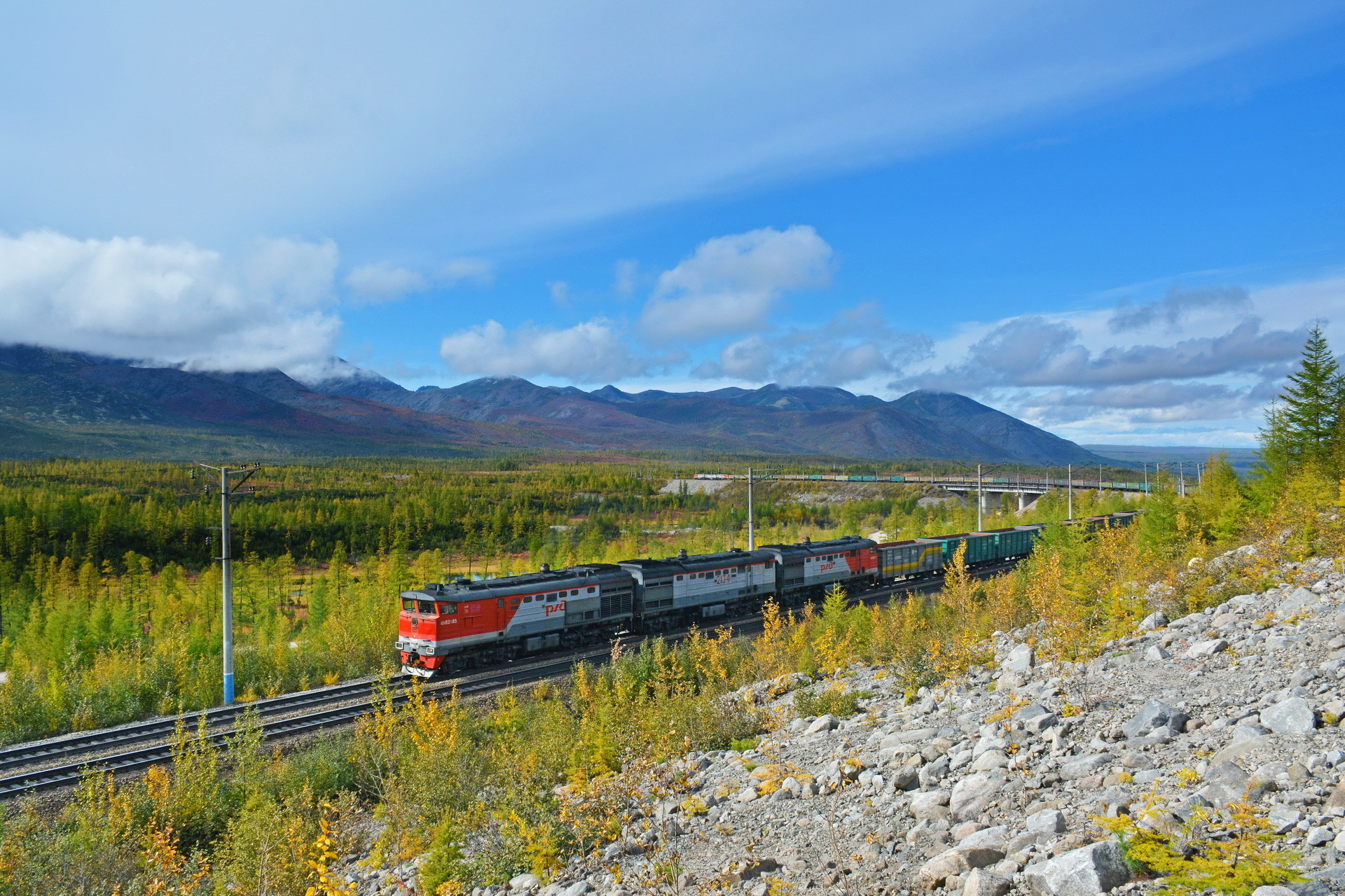 Luhanskteplovoz 2TE10M – photo 11