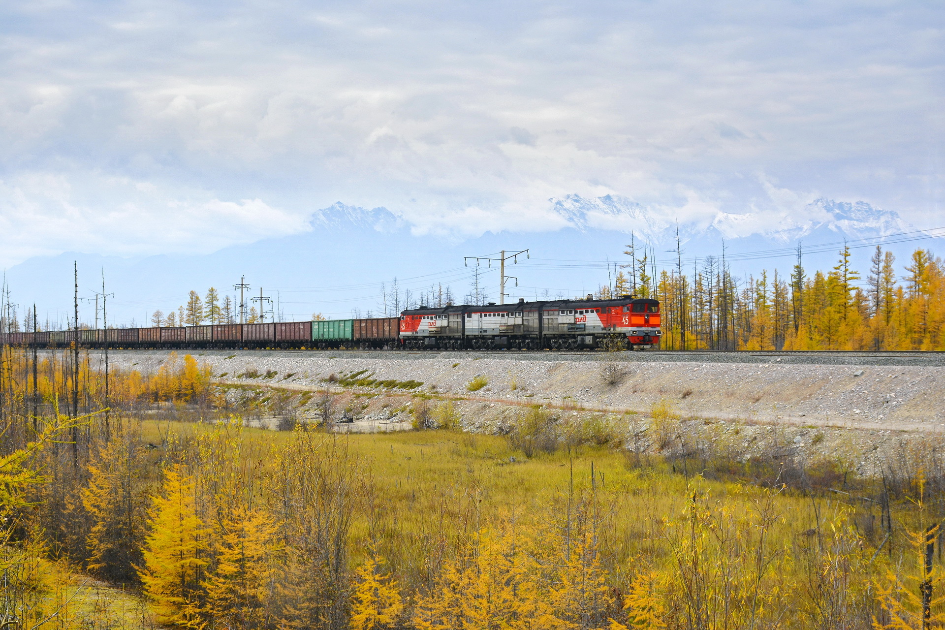 Luhanskteplovoz 2TE10M – photo 4