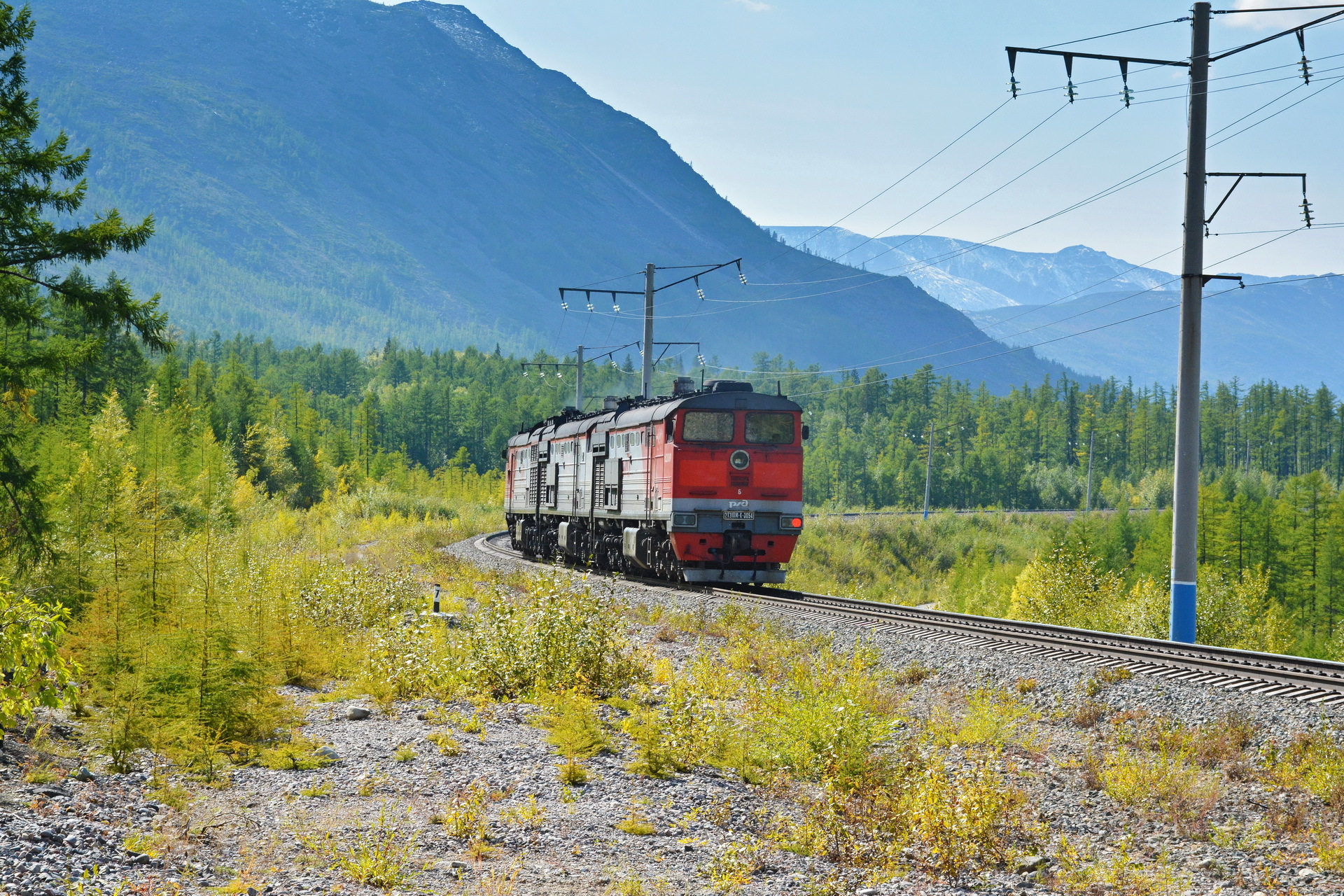 Luhanskteplovoz 2TE10M – photo 21