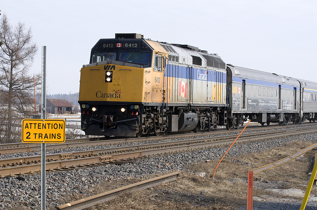 GMD Via F40PH-2D – photo 11