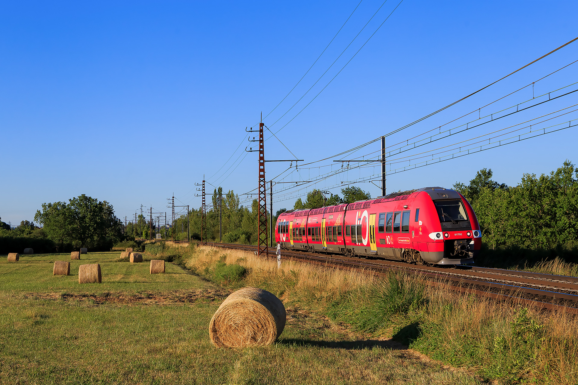 Bombardier B 81500 – photo 2