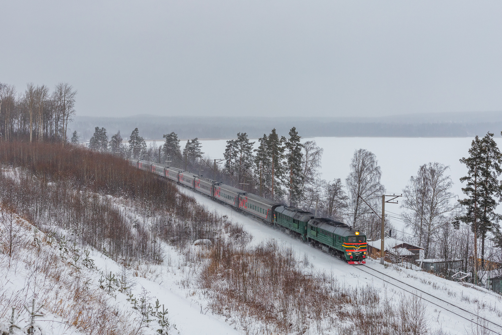 Luhanskteplovoz 2M62 – foto 10