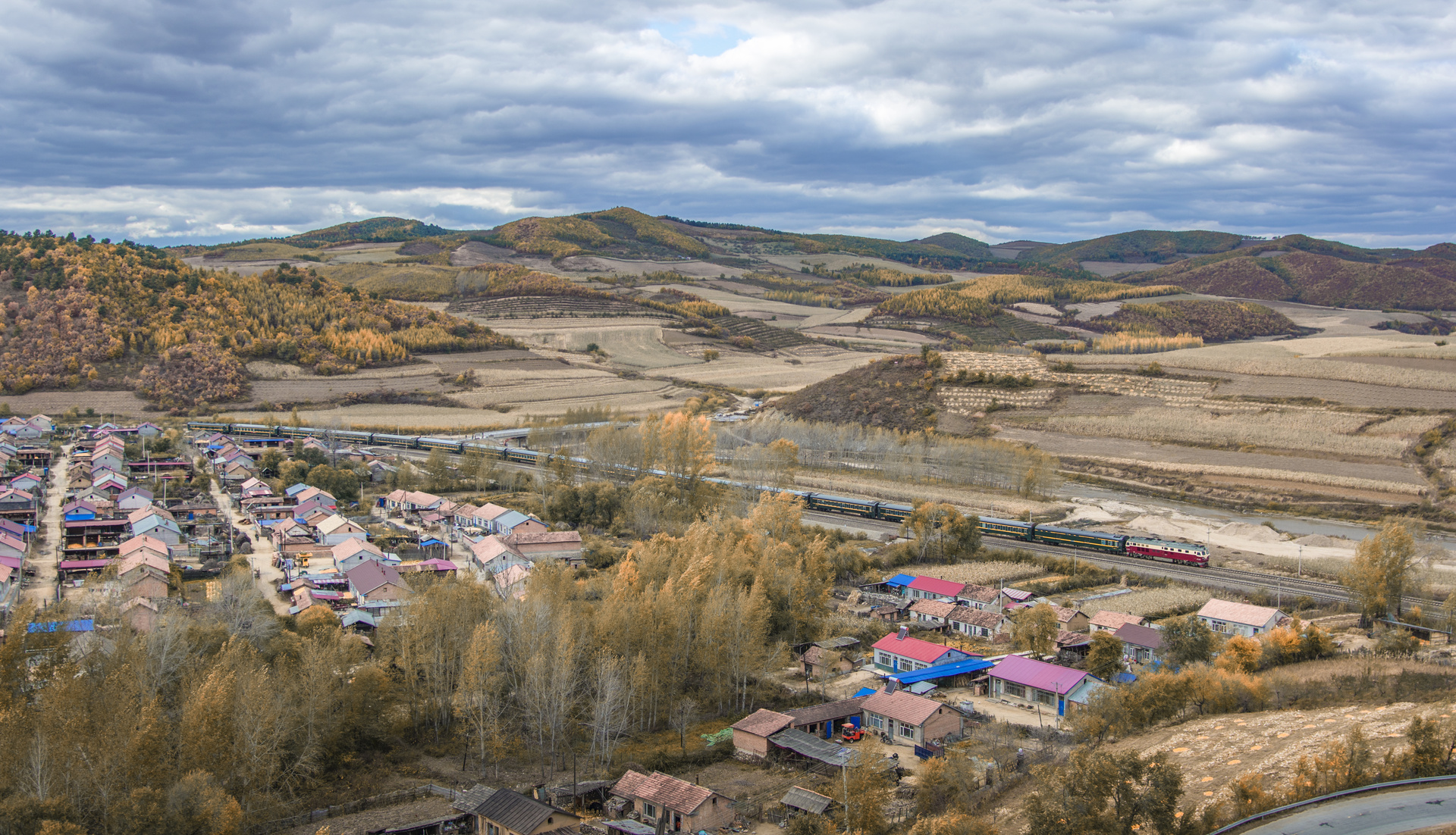 CRRC Dalian DF4D – photo 2