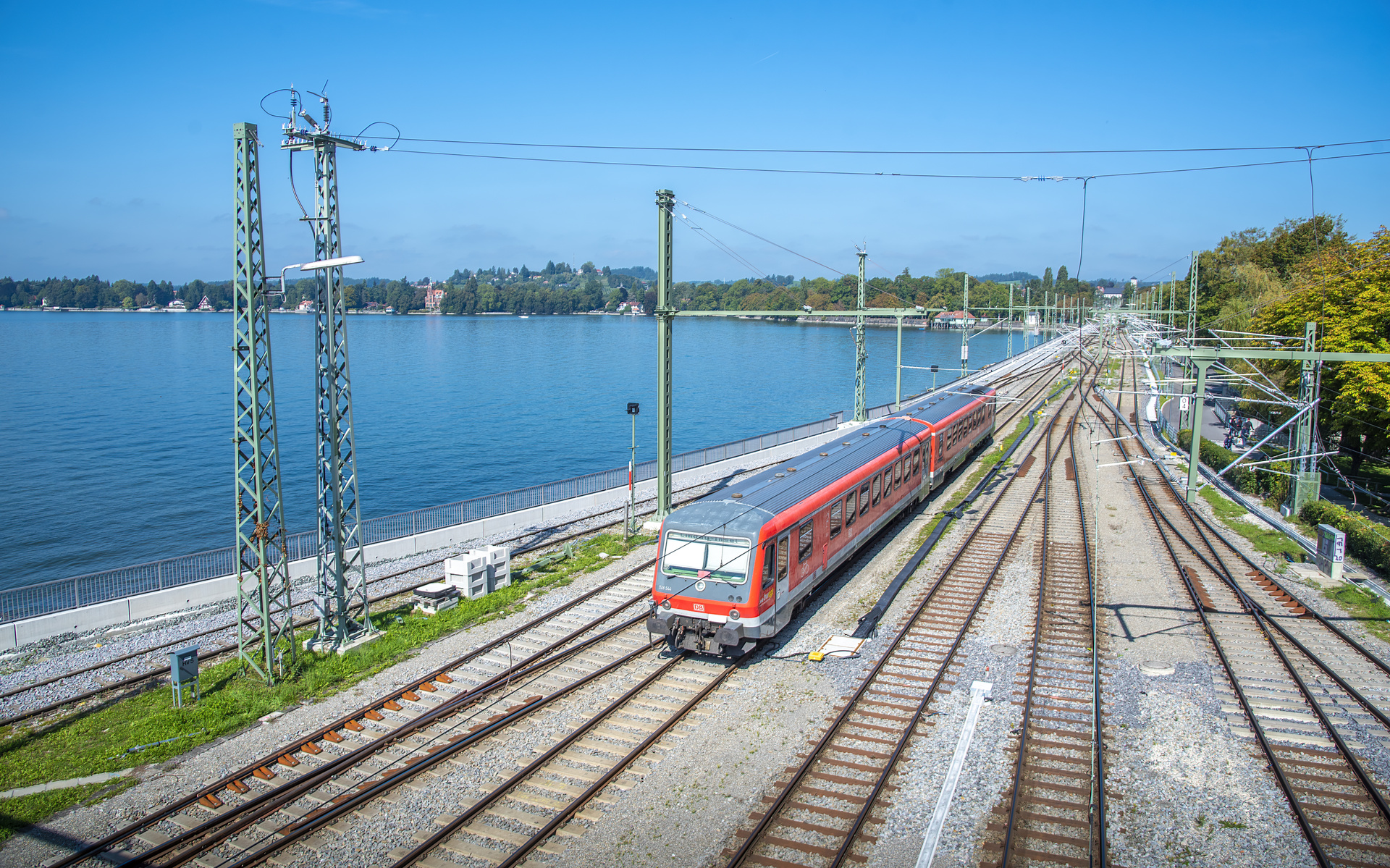 AEG 928 – photo 2