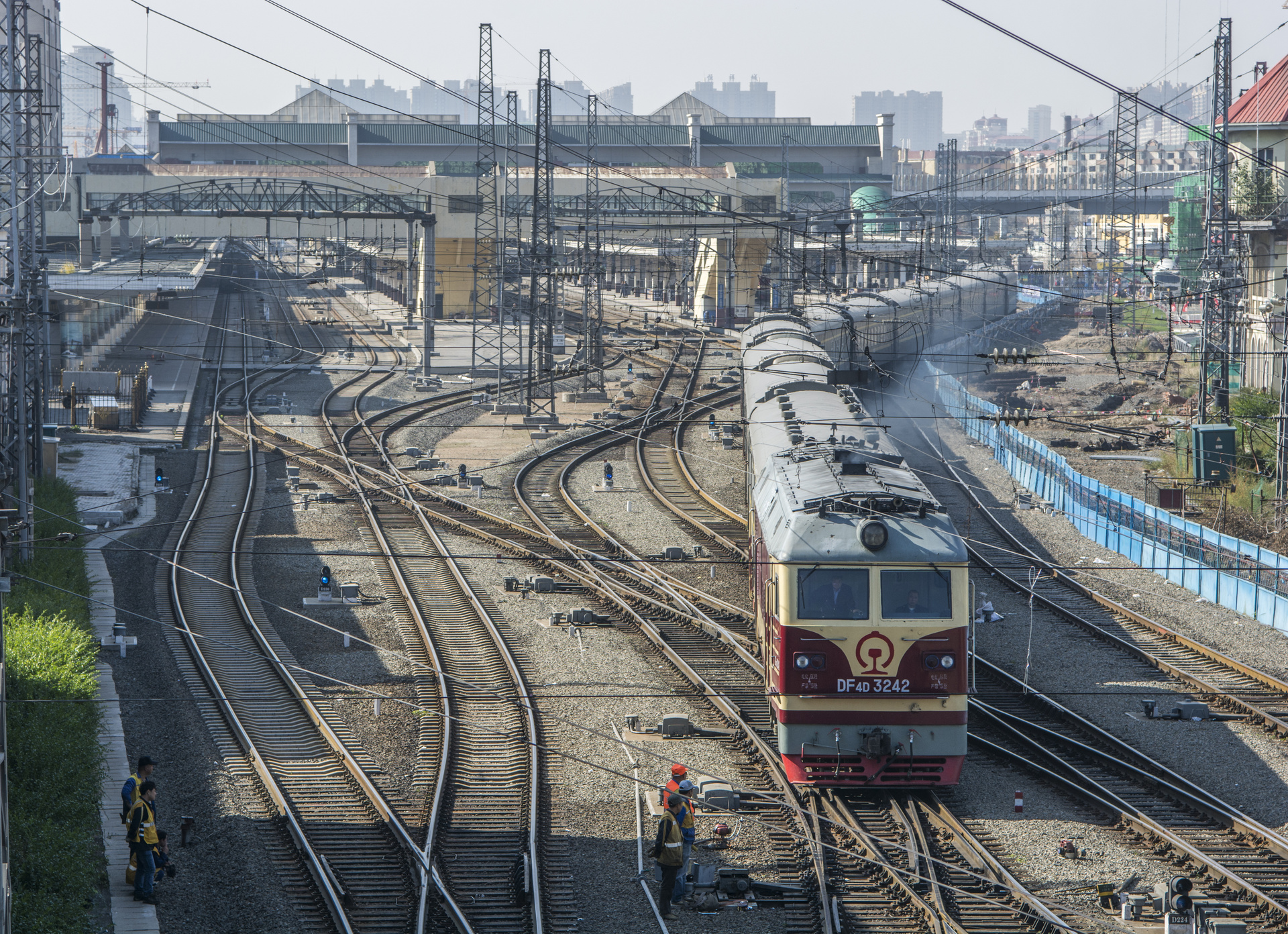 CRRC Dalian DF4D – photo 11