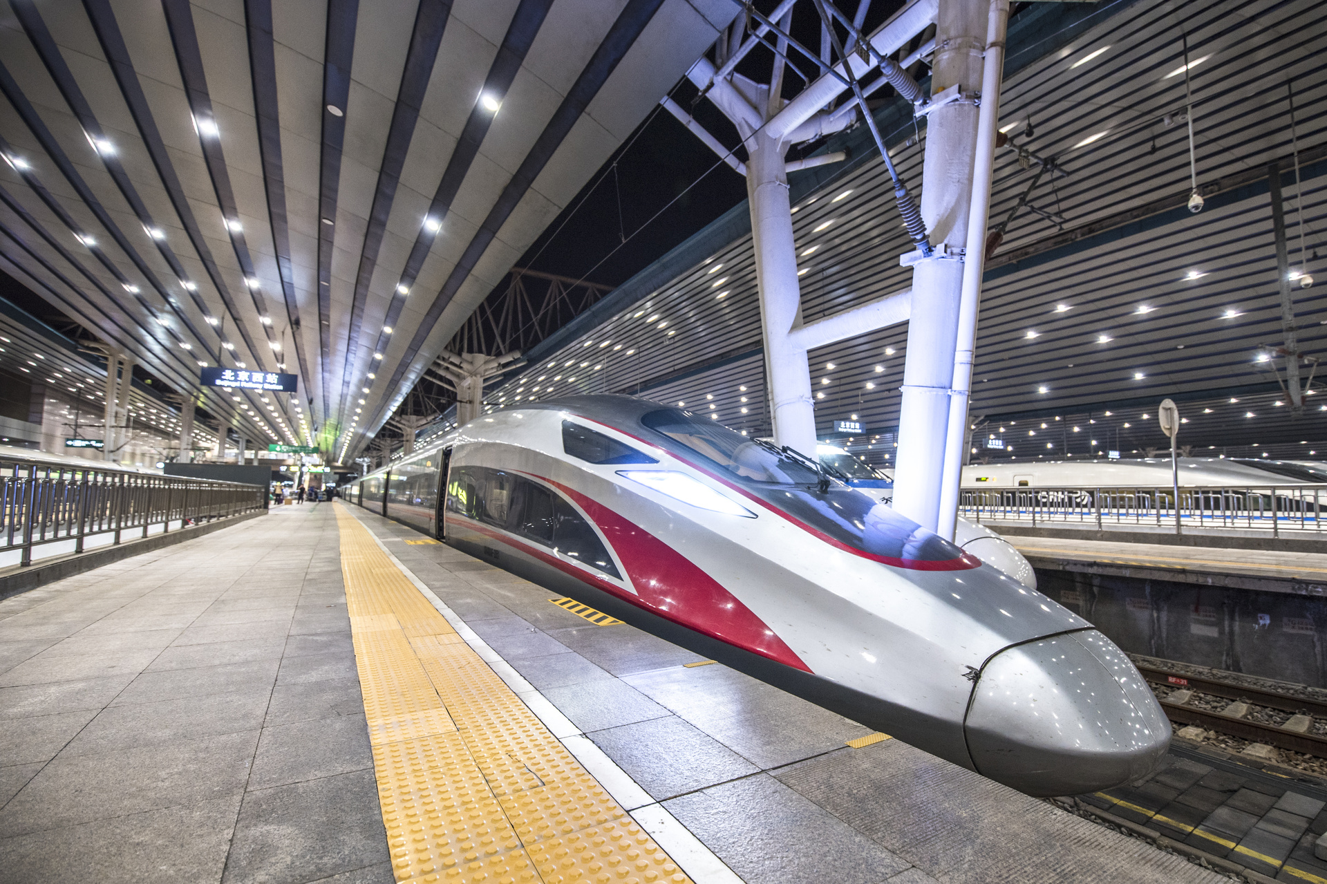 CRRC Qingdao Sifang CR400AF – photo 3