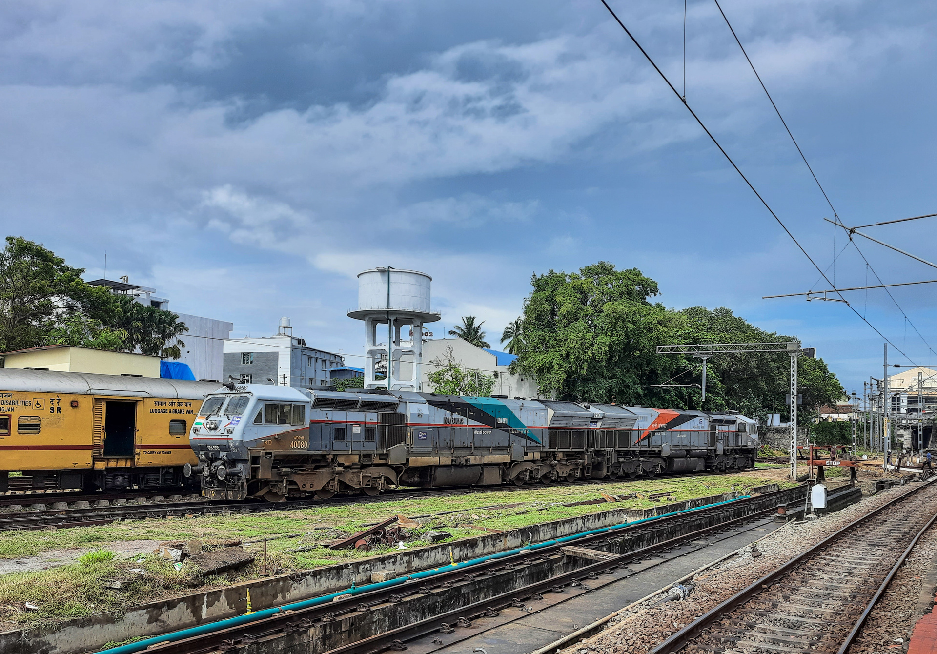 EMD GT46PAC – photo 13