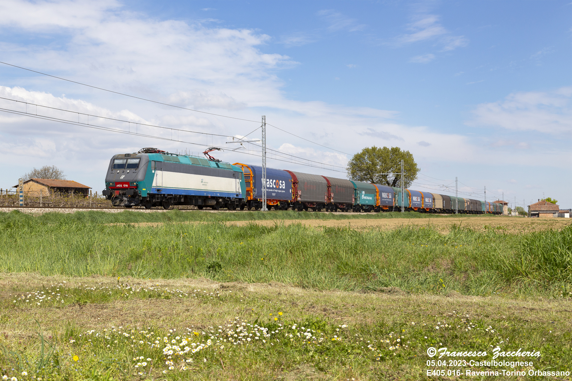 Bombardier E405 – photo 19