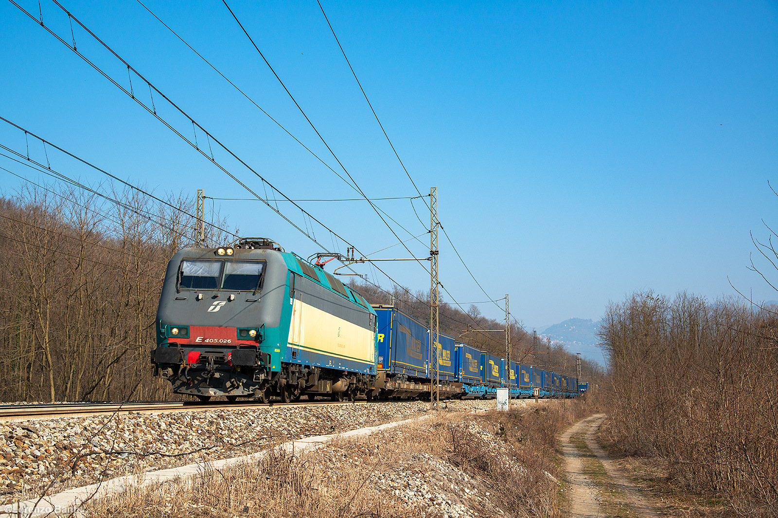 Bombardier E405 – photo 21