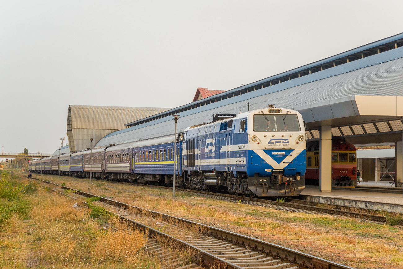 GE ES44ACi – photo 21