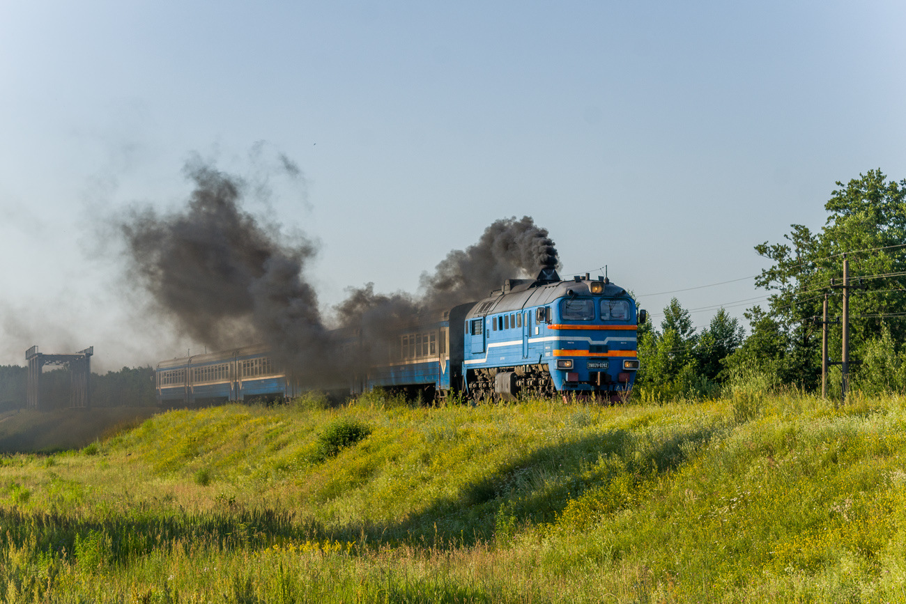 Luhanskteplovoz 2M62U – foto 11