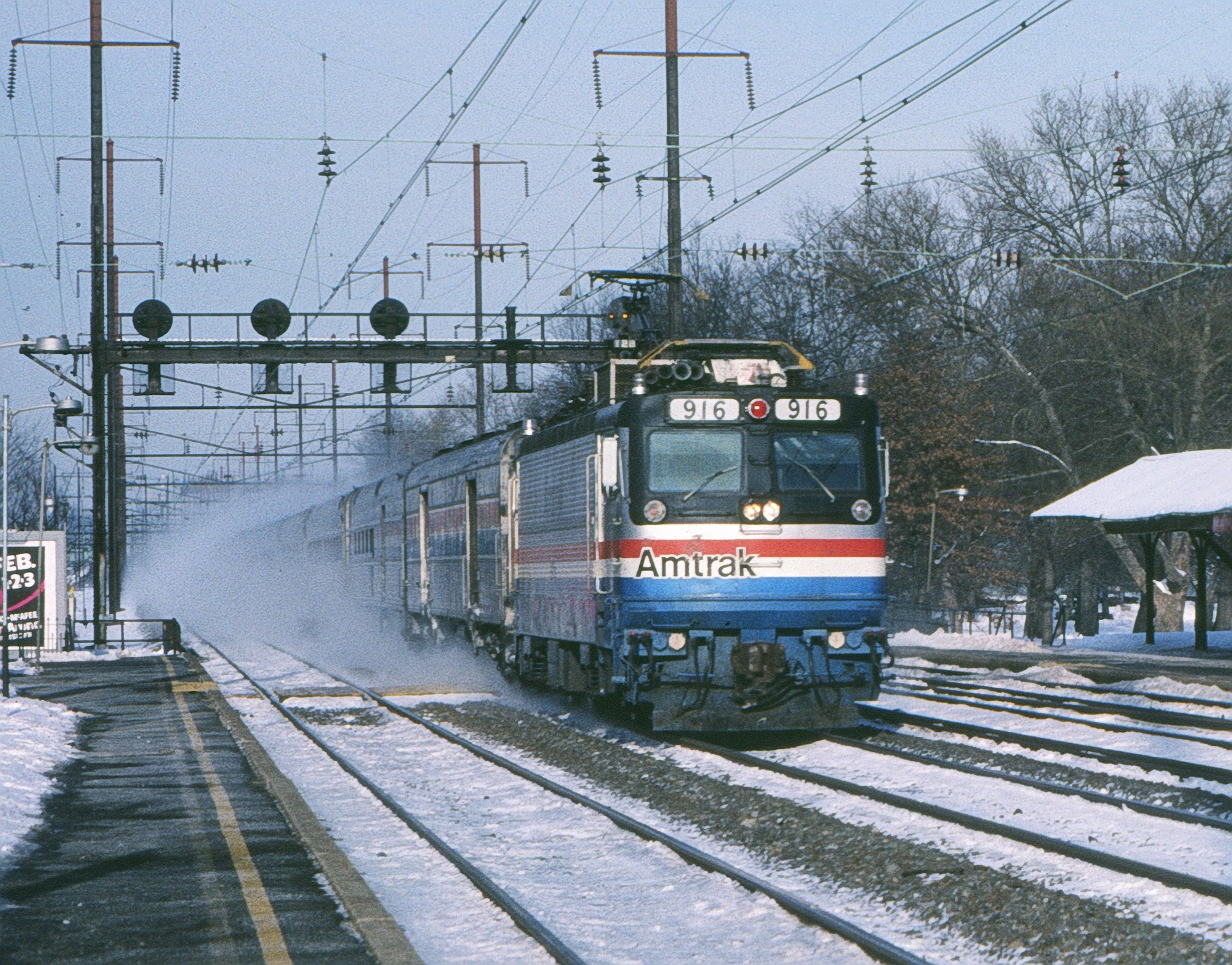 EMD AEM-7 – photo 10