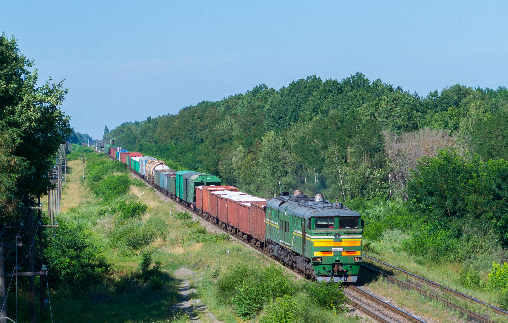 Luhanskteplovoz 2TE10U – photo 24