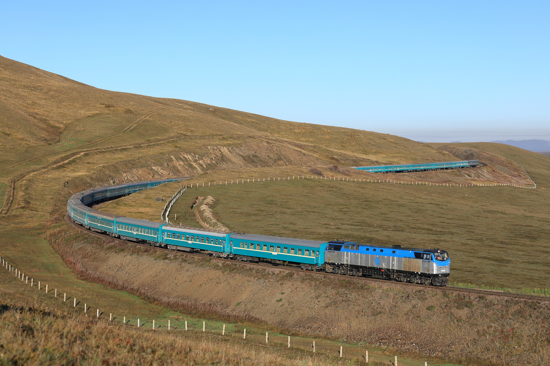 GE ES44ACi – photo 13