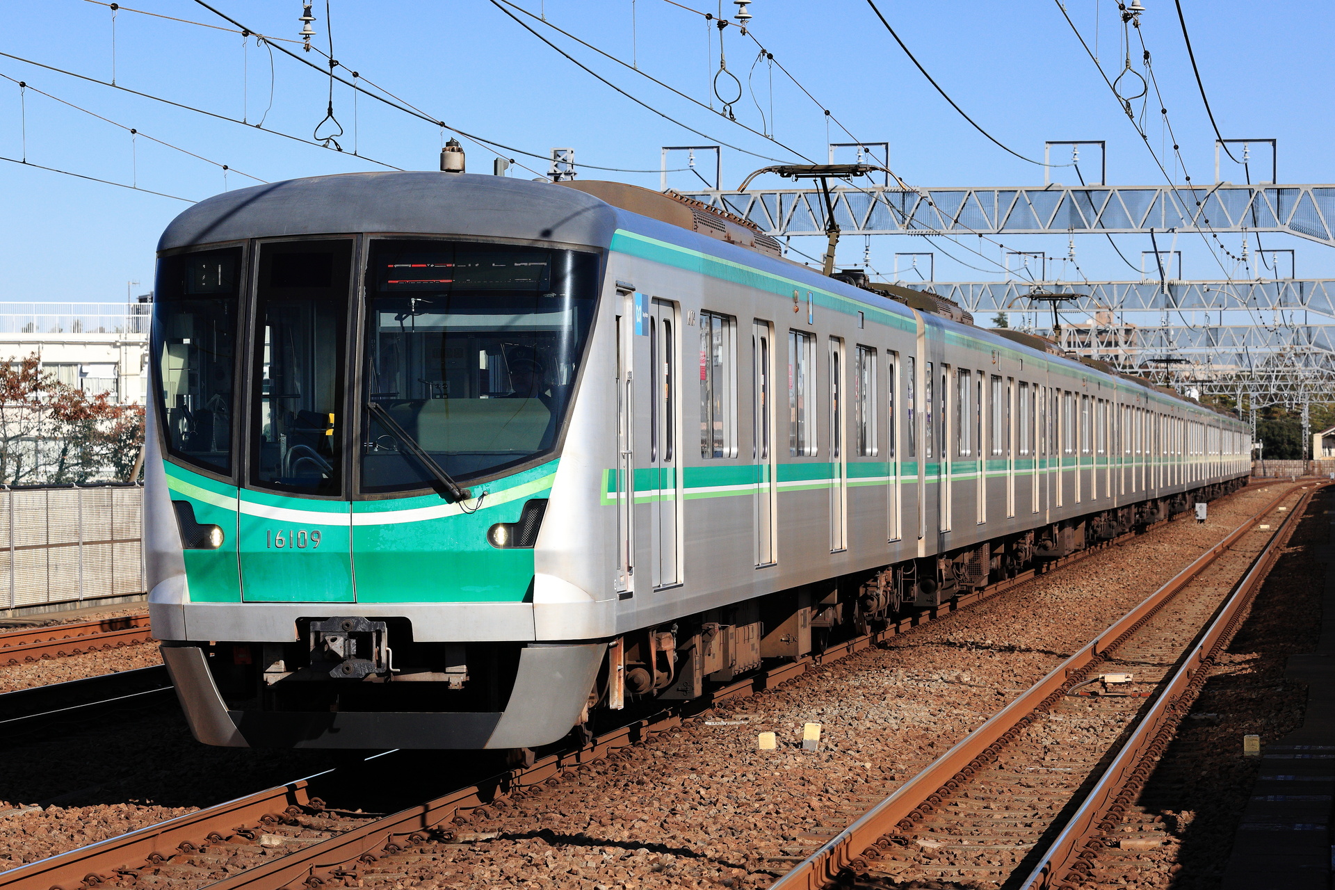 Kawasaki Tokyo Metro 16000 series – photo 2