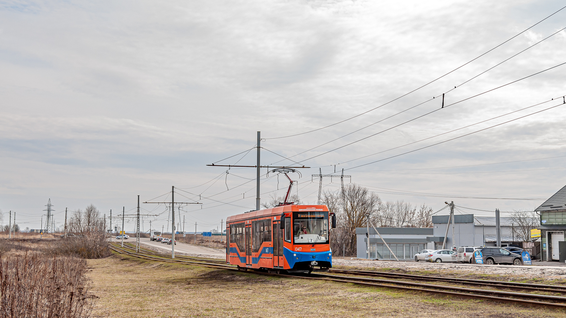 Uraltransmash 71-407-01 – foto 2