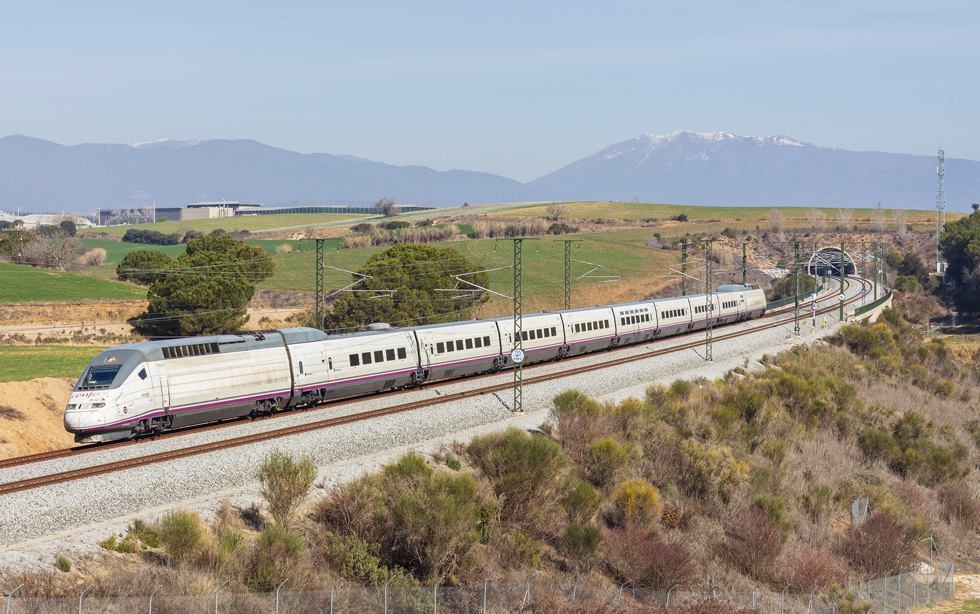 CAF RENFE 100 – photo 23