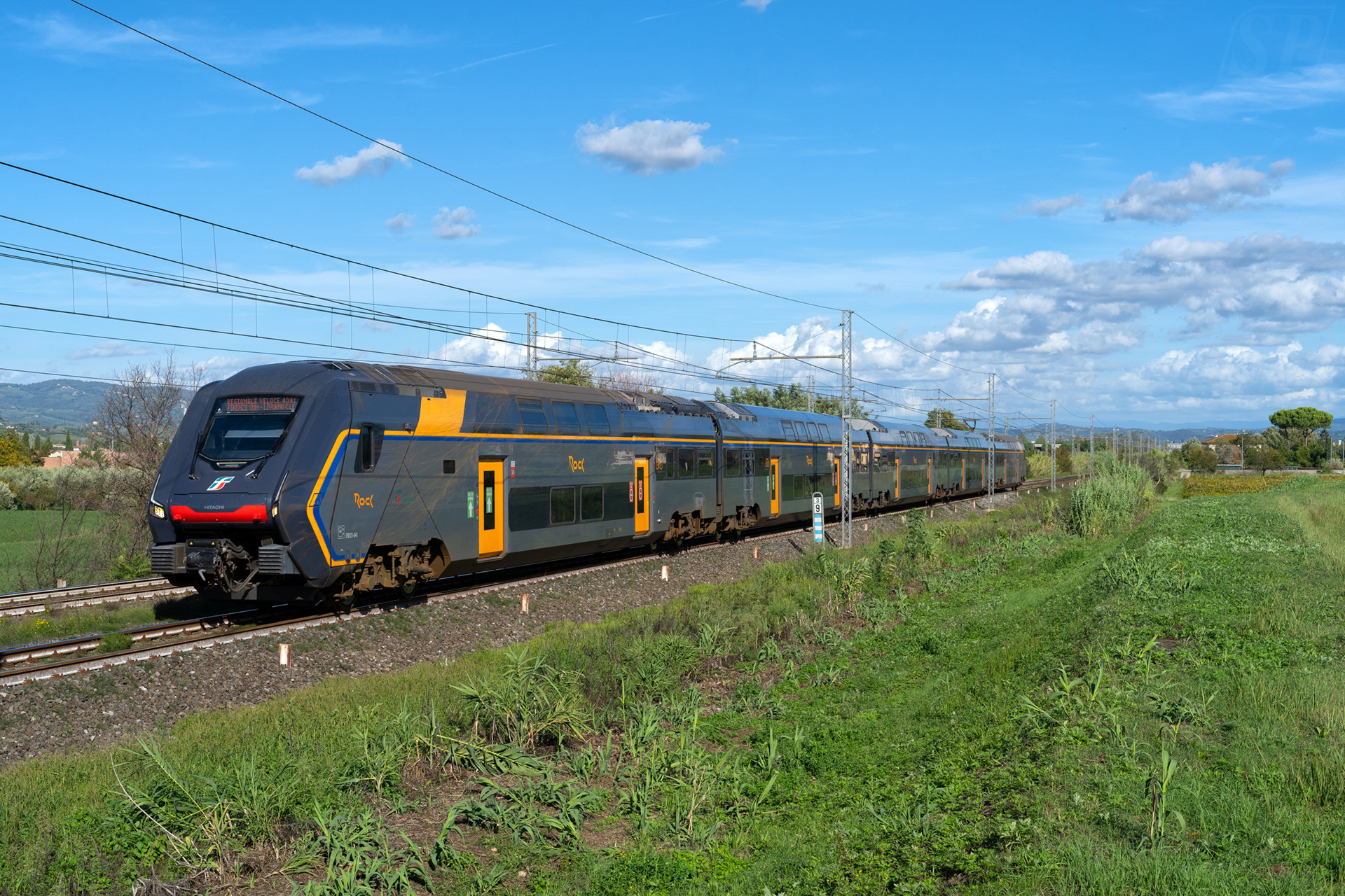 Hitachi ETR 521 – photo 13