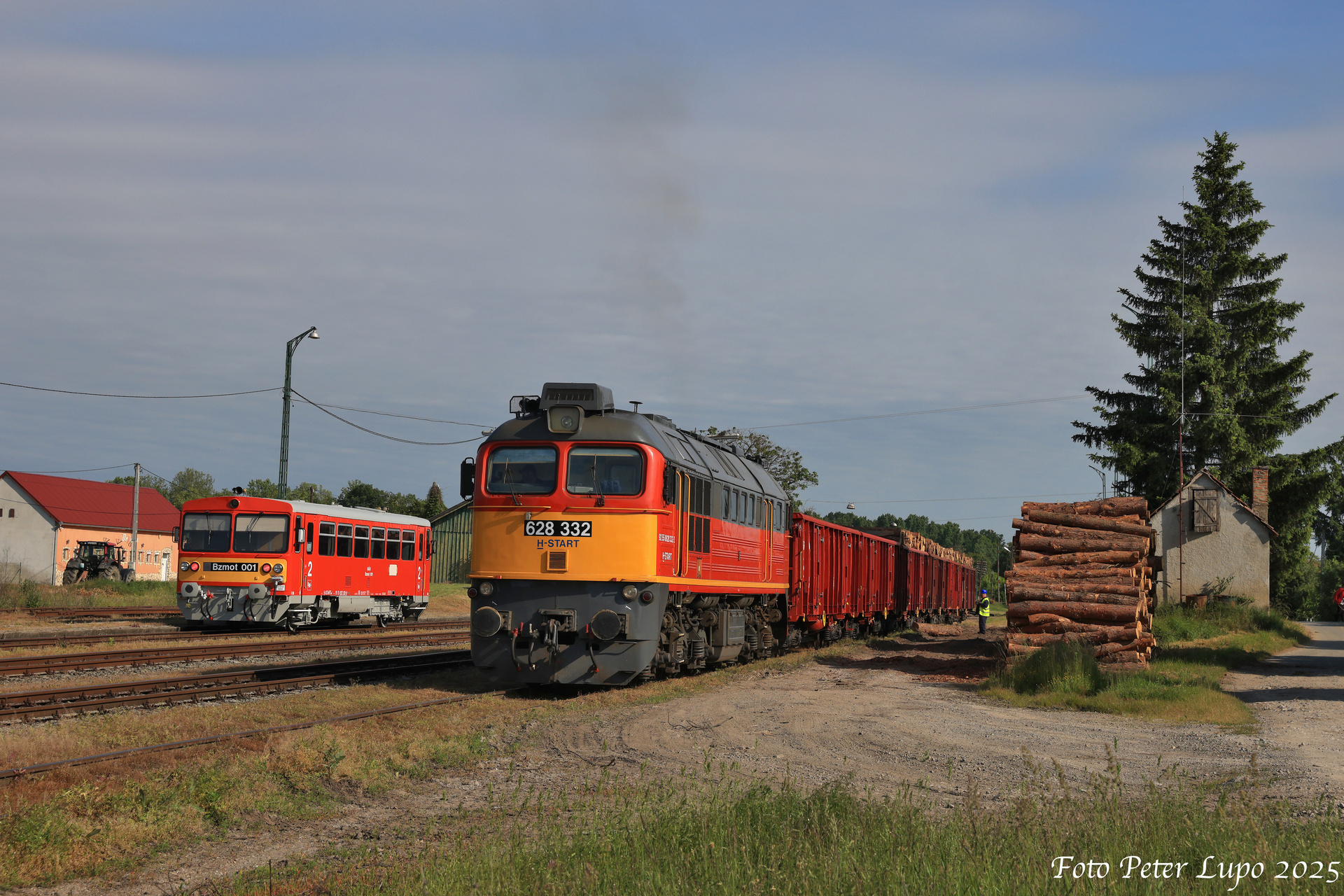 Luhanskteplovoz M62 (1435) – photo 15