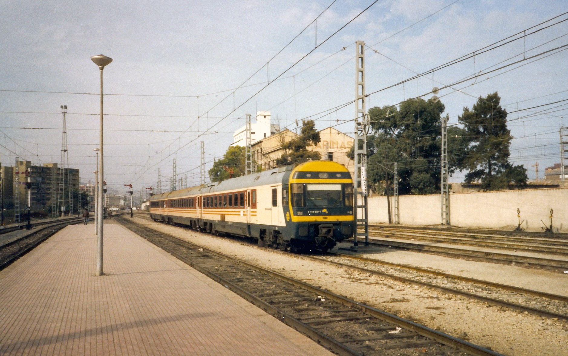 CAF RENFE 444 – photo 4