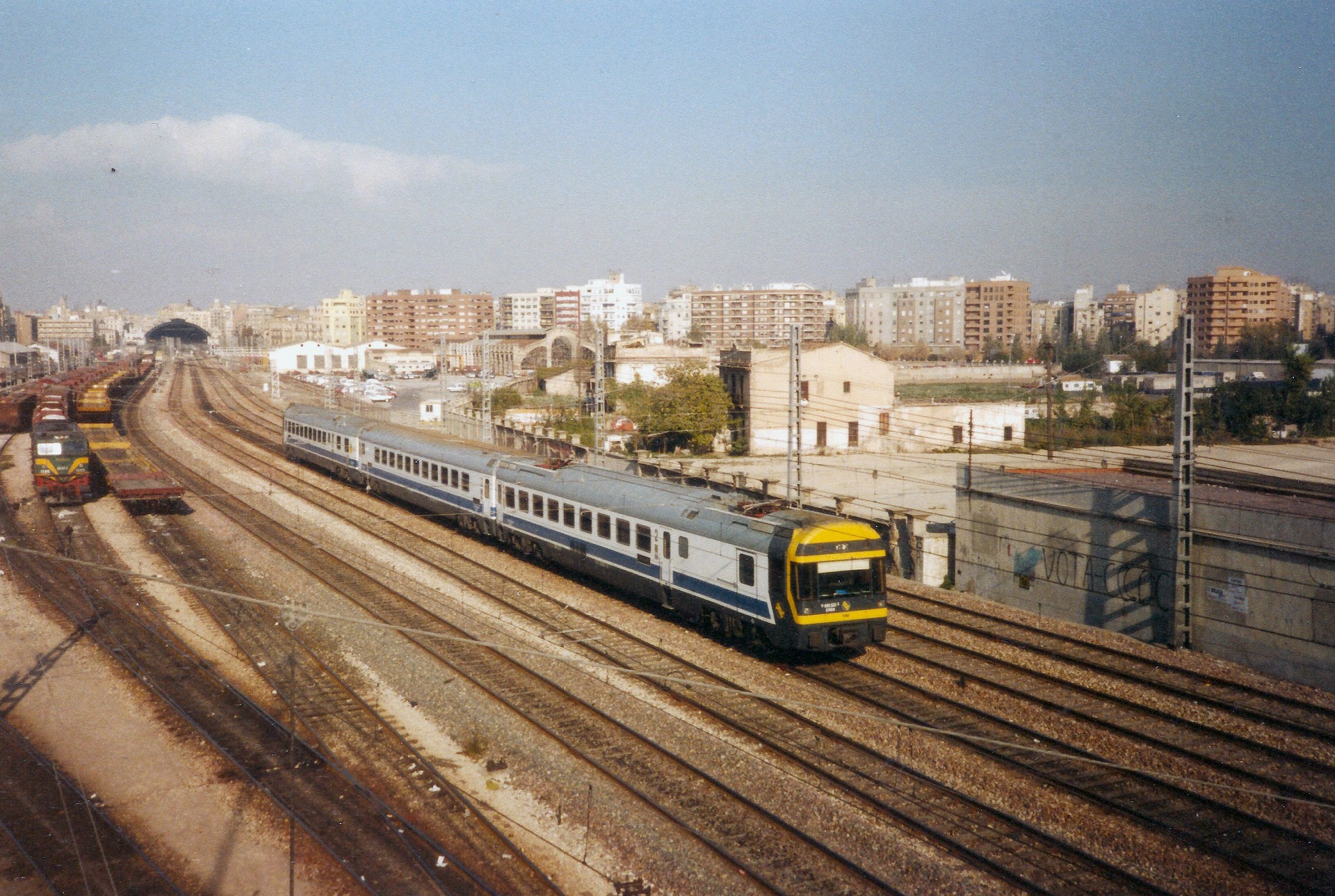 CAF RENFE 444 – photo 3